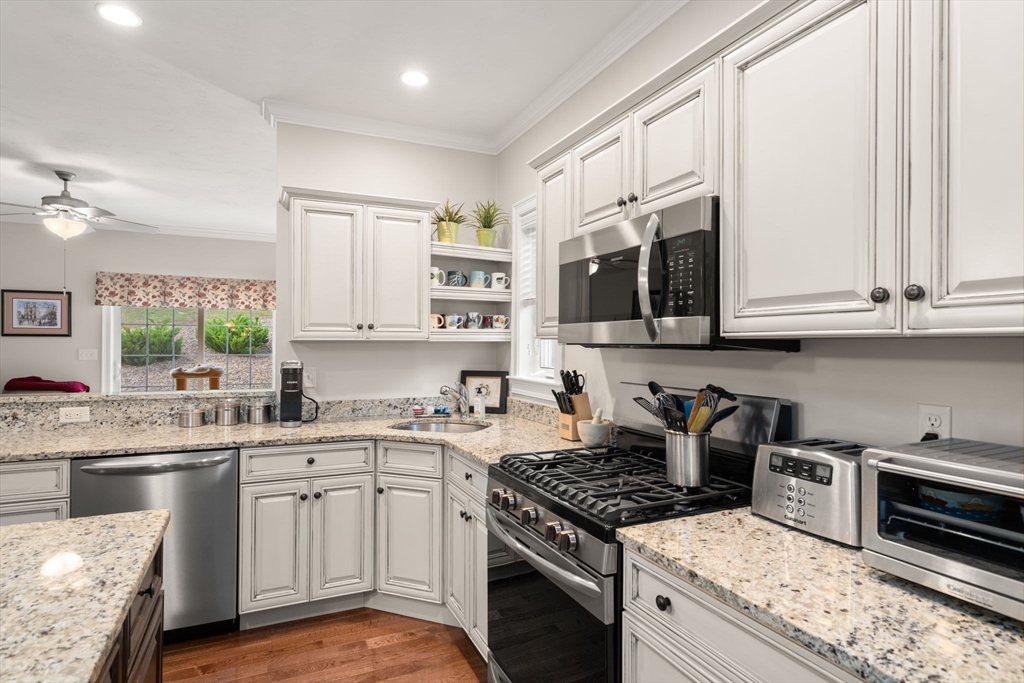 Bellingham, Massachusetts, 02019, United States, 2 Bedrooms Bedrooms, ,2 BathroomsBathrooms,Residential,For Sale,1938728