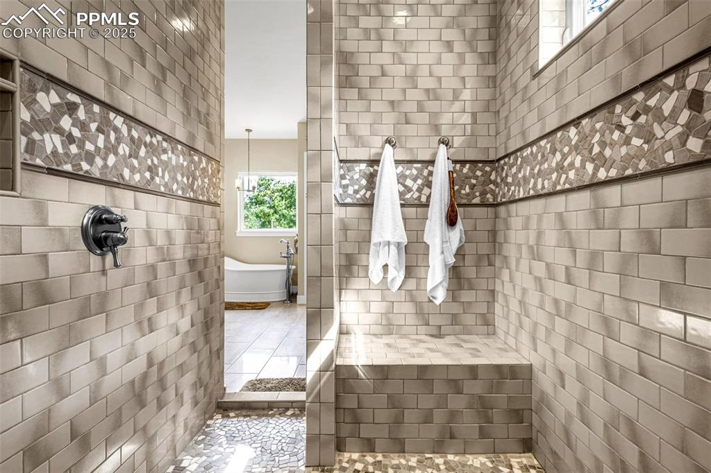 Monument, Colorado, 80132, United States, 5 Bedrooms Bedrooms, ,3 BathroomsBathrooms,Residential,For Sale,1949773