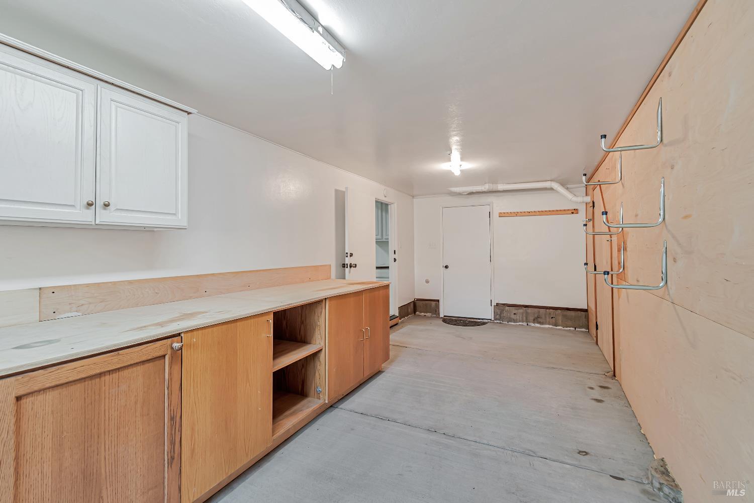 Sebastopol, California, 95472, United States, 3 Bedrooms Bedrooms, ,3 BathroomsBathrooms,Residential,For Sale,1895482