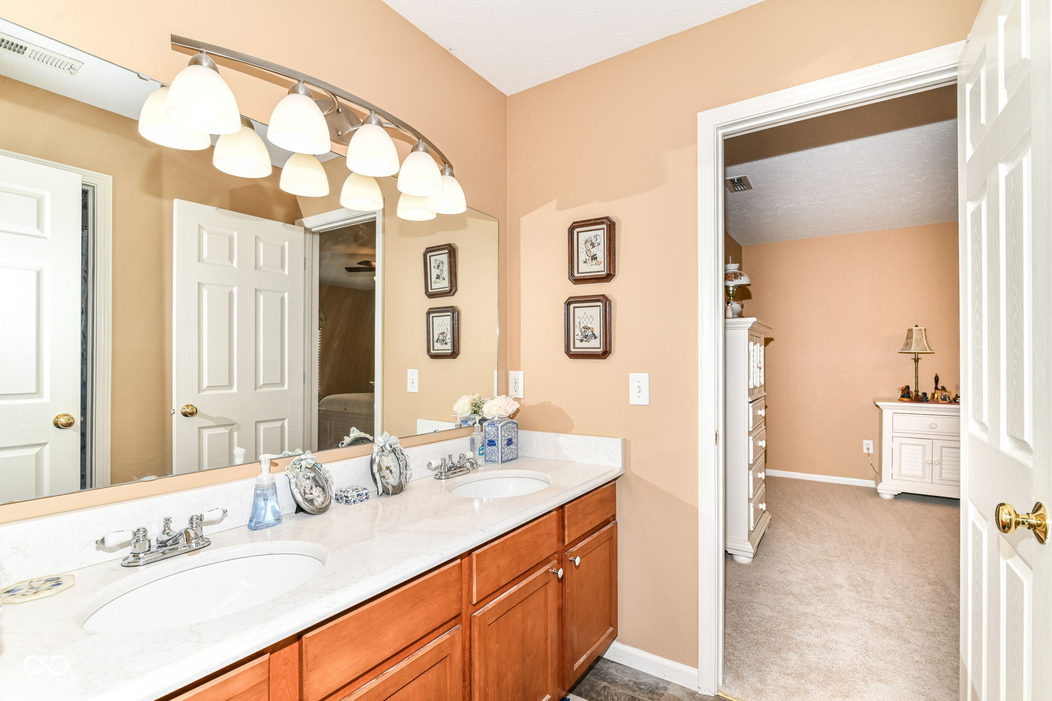 Fishers, Indiana, 46037, United States, 5 Bedrooms Bedrooms, ,5 BathroomsBathrooms,Residential,For Sale,1937194