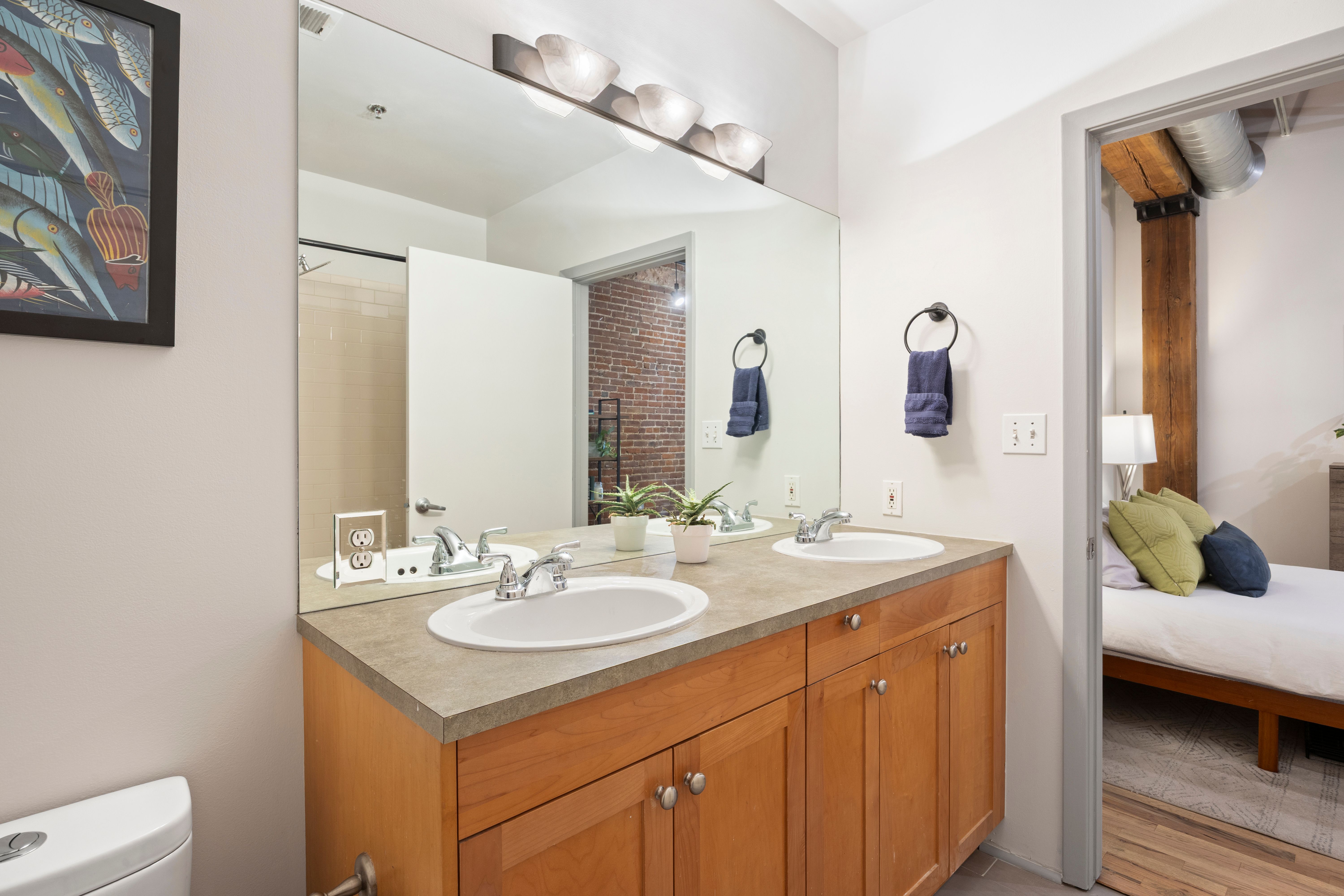  Historic WaterTower Loft with Modern Updates - 物件實景