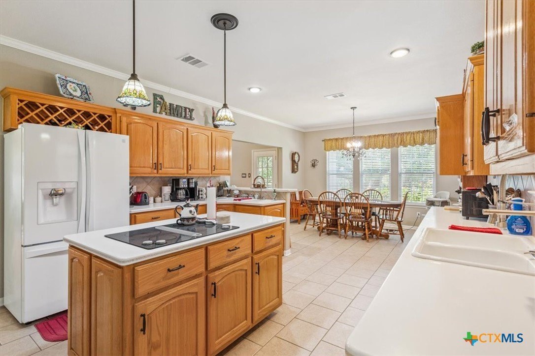 Salado, Texas, 76571, United States, 4 Bedrooms Bedrooms, ,4 BathroomsBathrooms,Residential,For Sale,1904287
