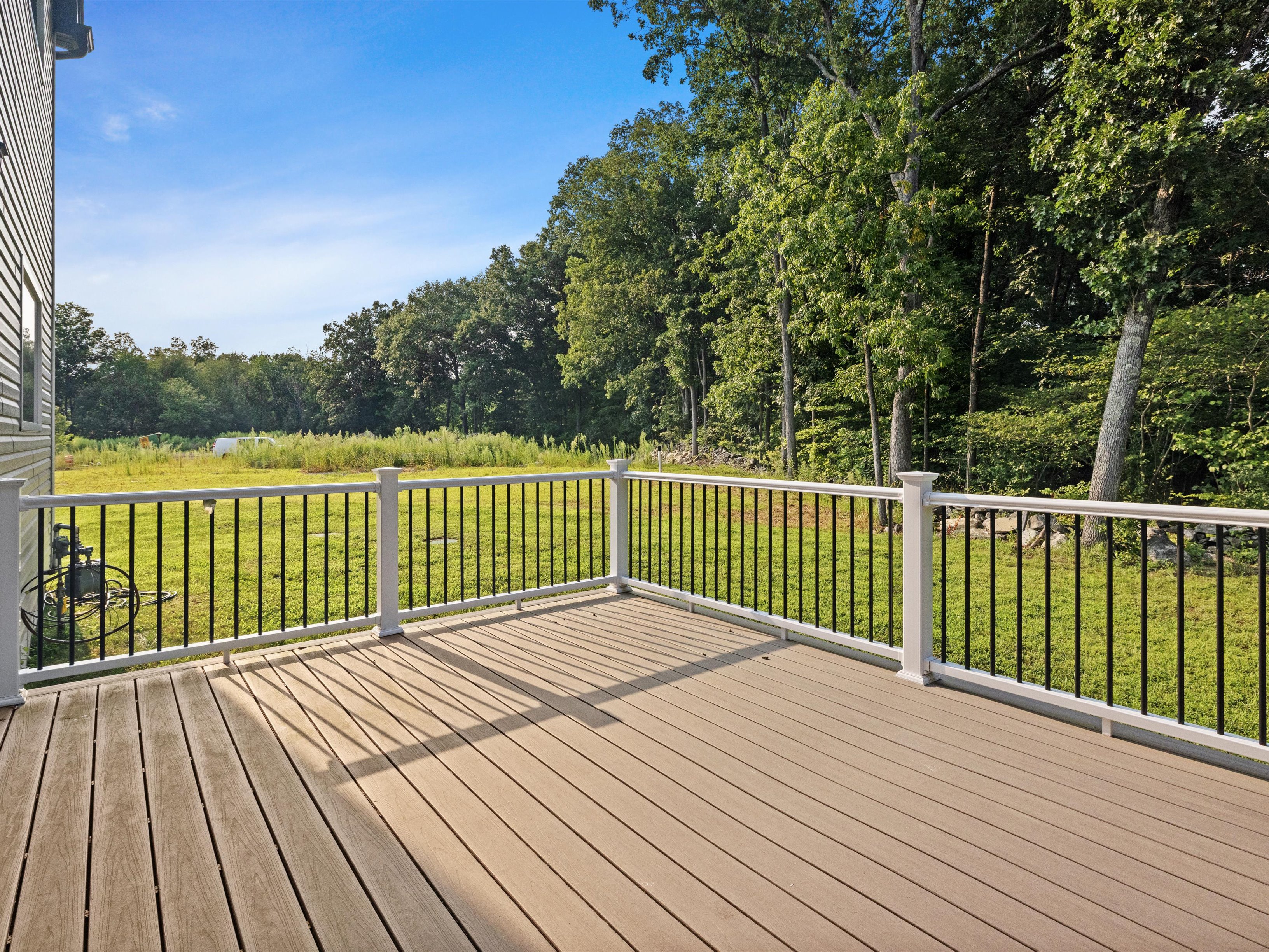  10 Falcon Drive, Shrewsbury, MA 01545 - 物件實景