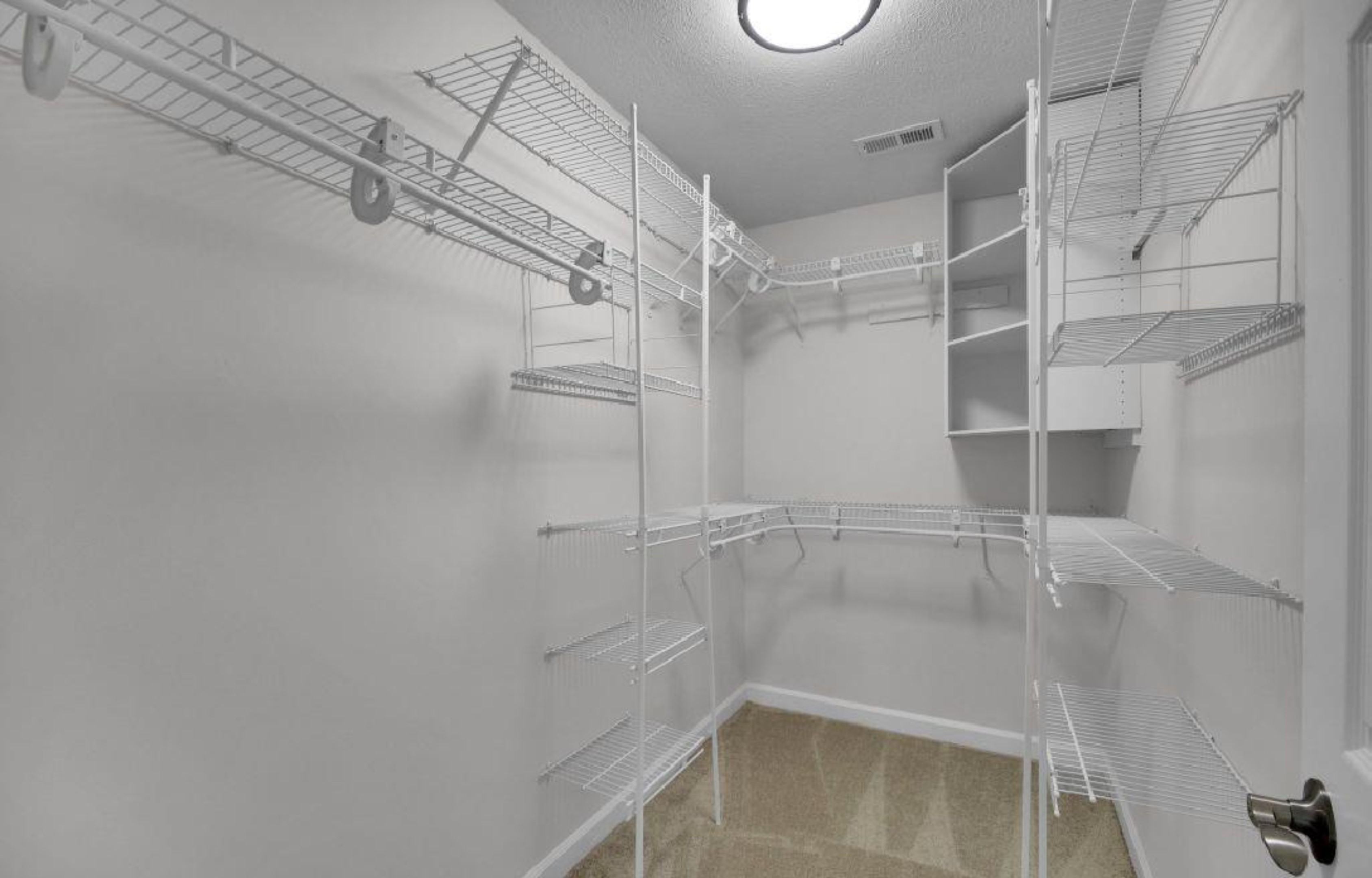 Williamsburg, Virginia, 23188, United States, 3 Bedrooms Bedrooms, ,3 BathroomsBathrooms,Residential,For Sale,1942664