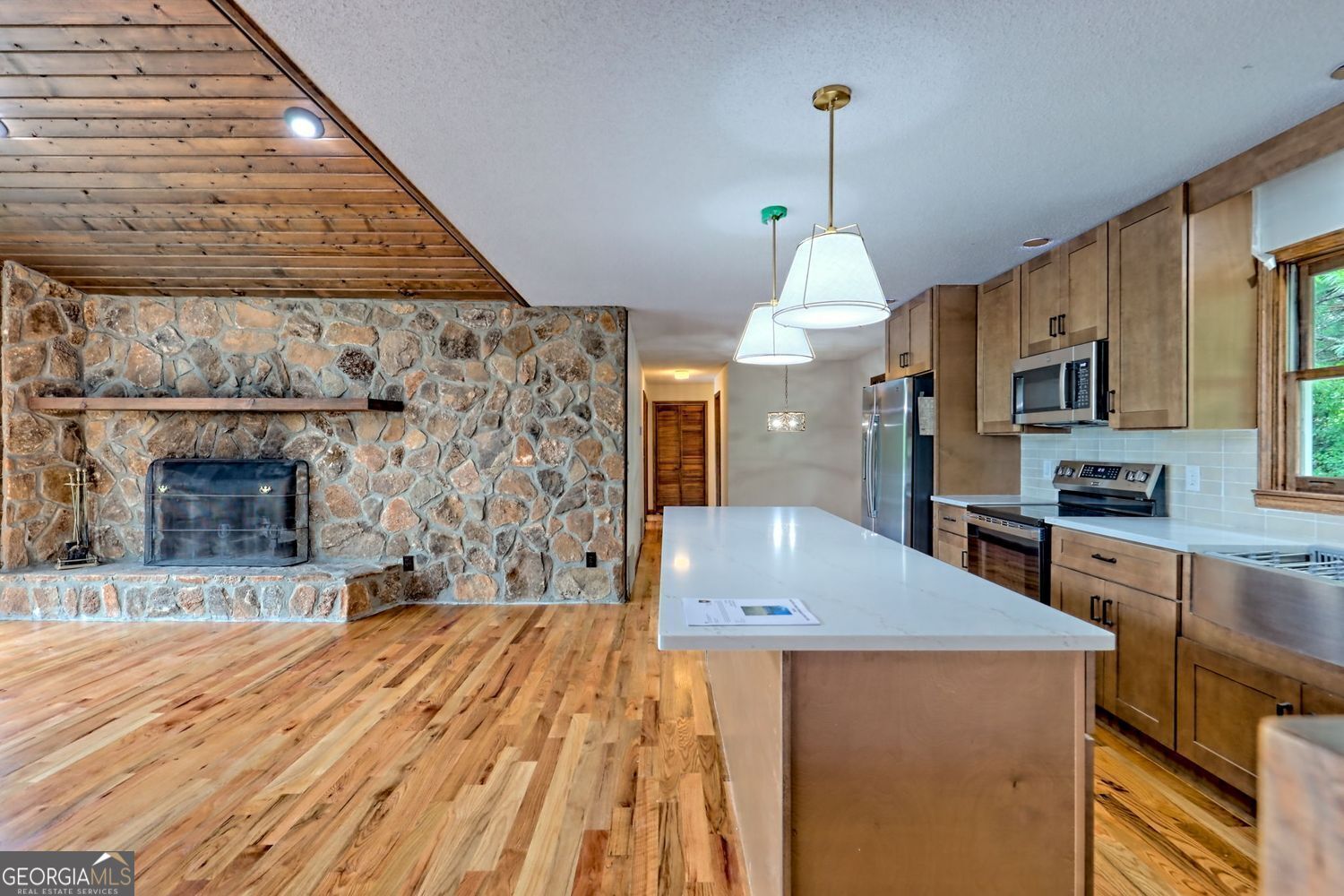 Dillard, Georgia, 30537, United States, 3 Bedrooms Bedrooms, ,2 BathroomsBathrooms,Residential,For Sale,1913990