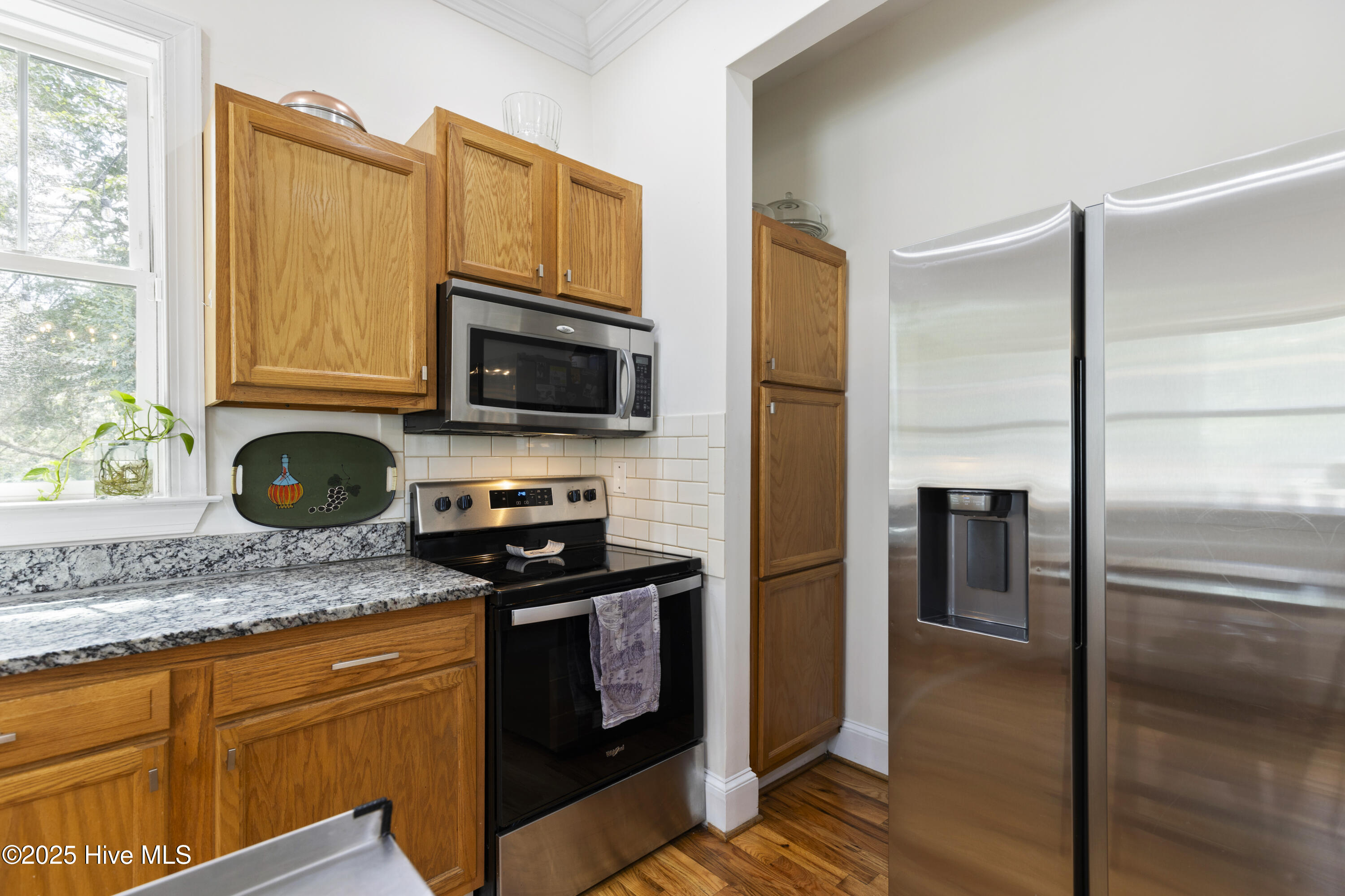 Wilmington, North Carolina, 28401, United States, 4 Bedrooms Bedrooms, ,3 BathroomsBathrooms,Residential,For Sale,1882857