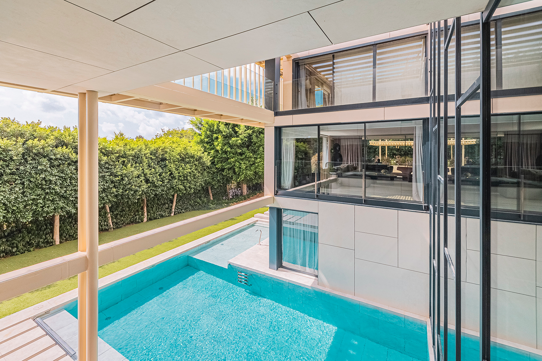  Luxury contemporary villa with pool, garden, and top energy efficiency - 物件實景