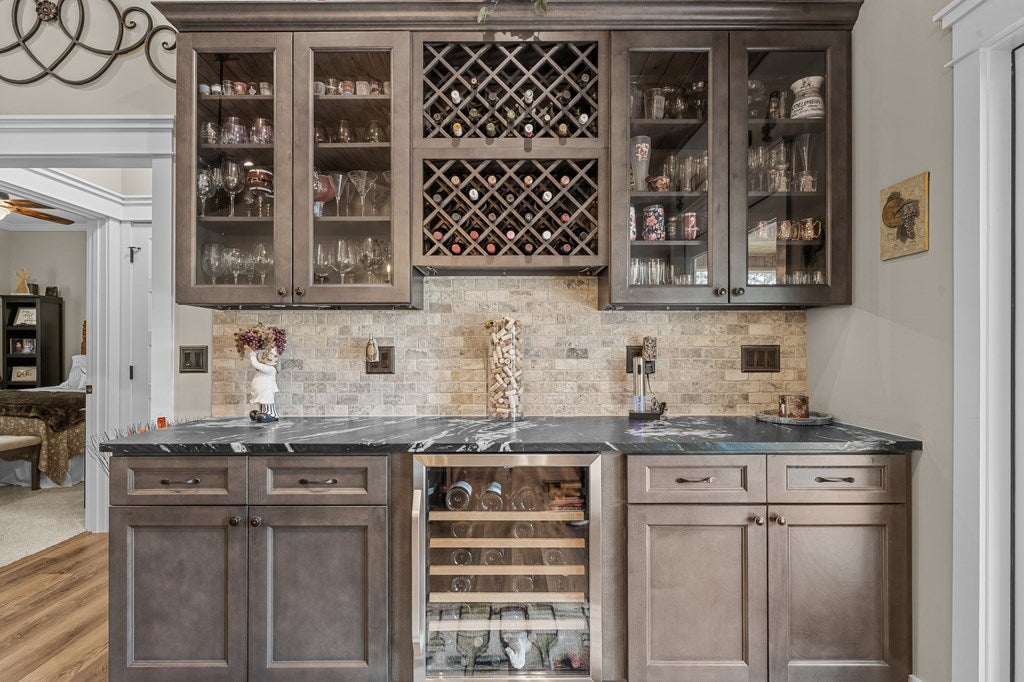 Talking Rock, Georgia, 30175, United States, 3 Bedrooms Bedrooms, ,2 BathroomsBathrooms,Residential,For Sale,1972069