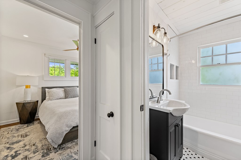 Blue Ridge, Georgia, 30513, United States, 3 Bedrooms Bedrooms, ,2 BathroomsBathrooms,Residential,For Sale,1878100