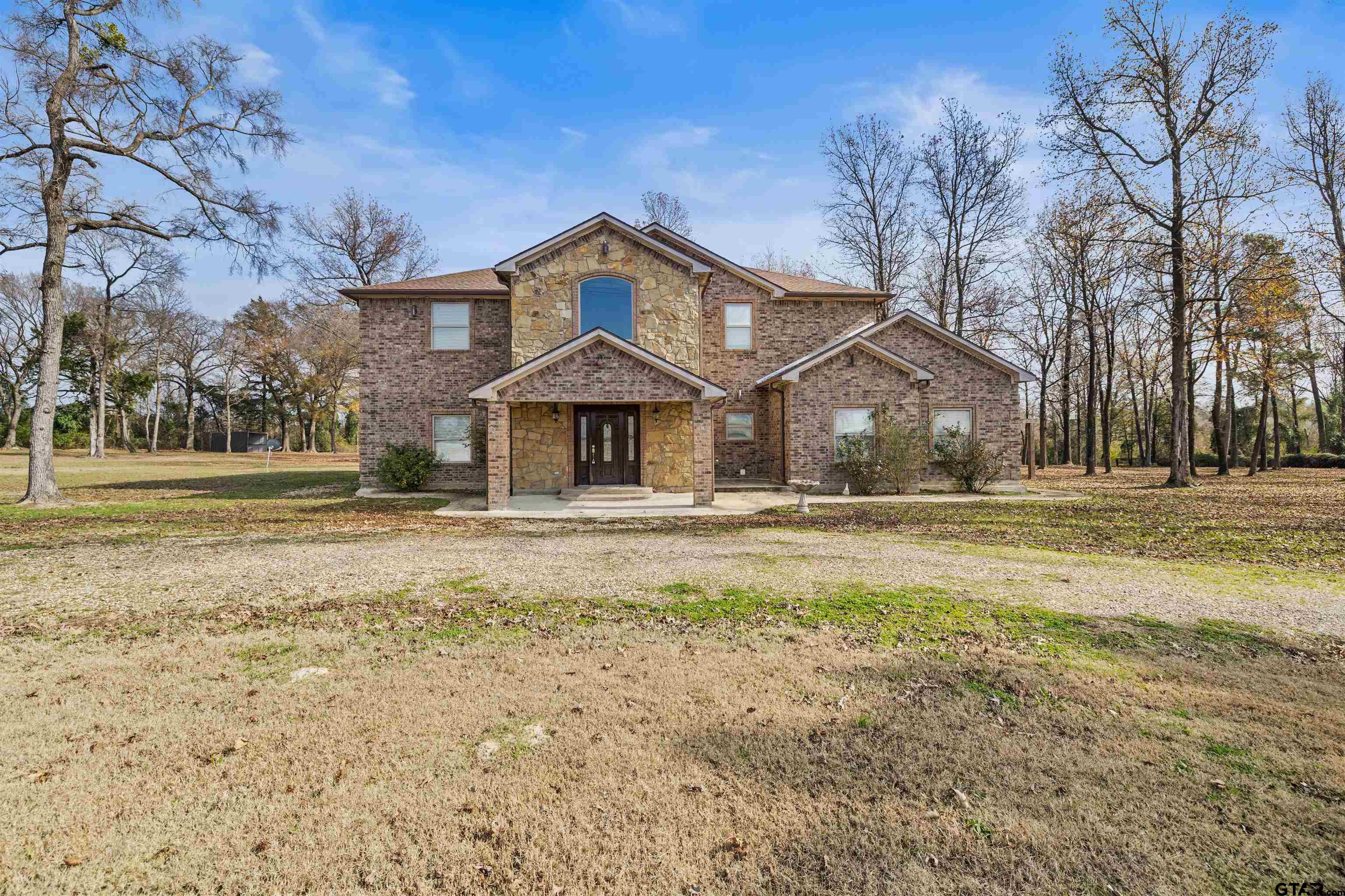 Pittsburg, Texas, 75686, United States, 5 Bedrooms Bedrooms, ,5 BathroomsBathrooms,Residential,For Sale,2005236