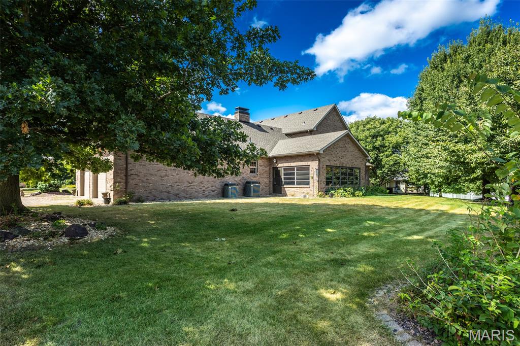 Godfrey, Illinois, 62035, United States, 3 Bedrooms Bedrooms, ,3 BathroomsBathrooms,Residential,For Sale,1940869