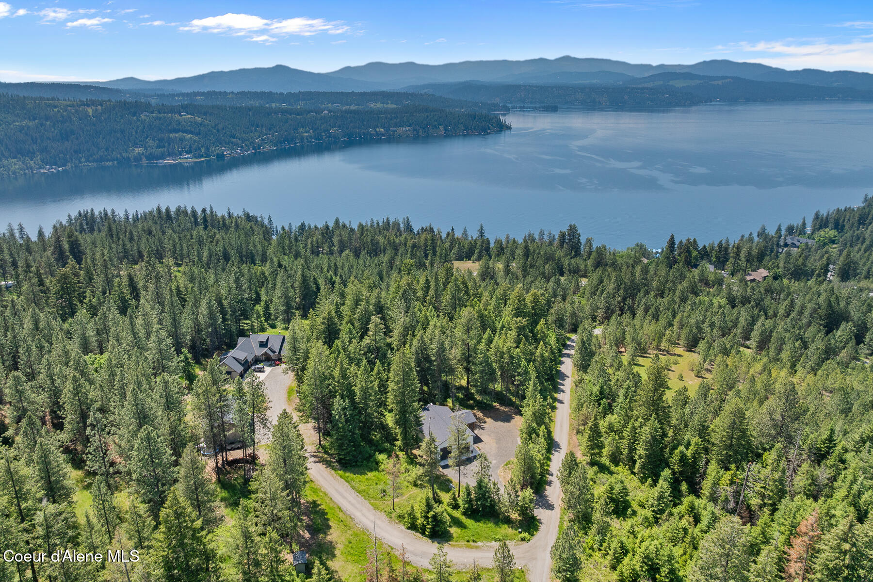 Coeur d'Alene, Idaho, 83814, United States, 3 Bedrooms Bedrooms, ,2 BathroomsBathrooms,Residential,For Sale,2049442