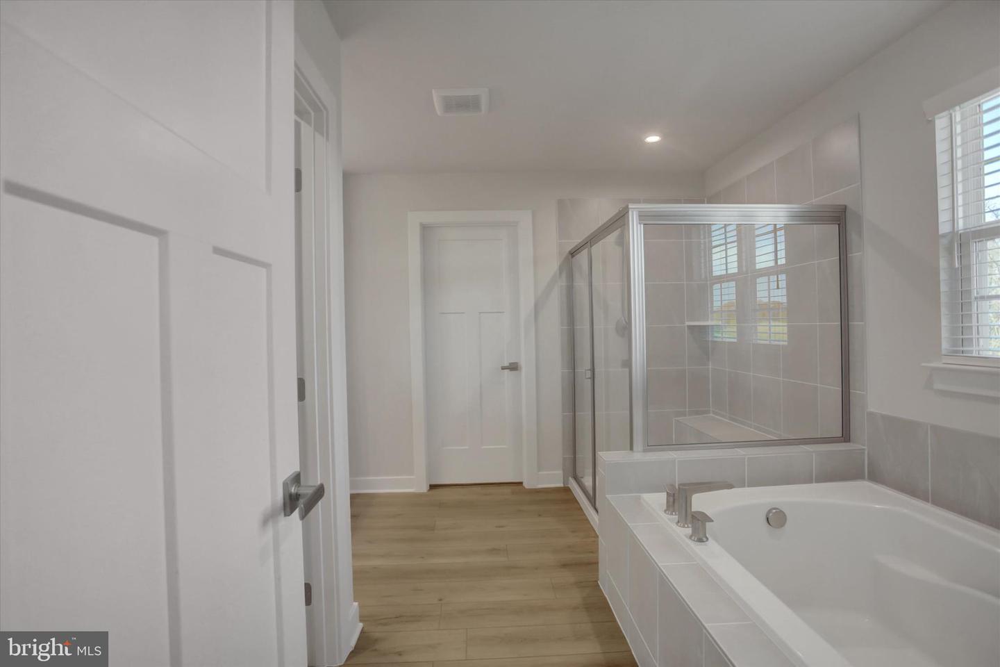 Greencastle, Pennsylvania, 17225, United States, 4 Bedrooms Bedrooms, ,4 BathroomsBathrooms,Residential,For Sale,1989287