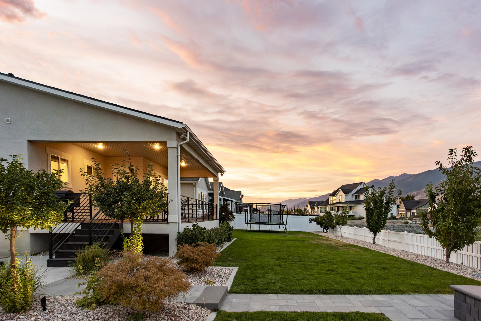  Modern Farmhouse Charm in Farmington - 物件實景