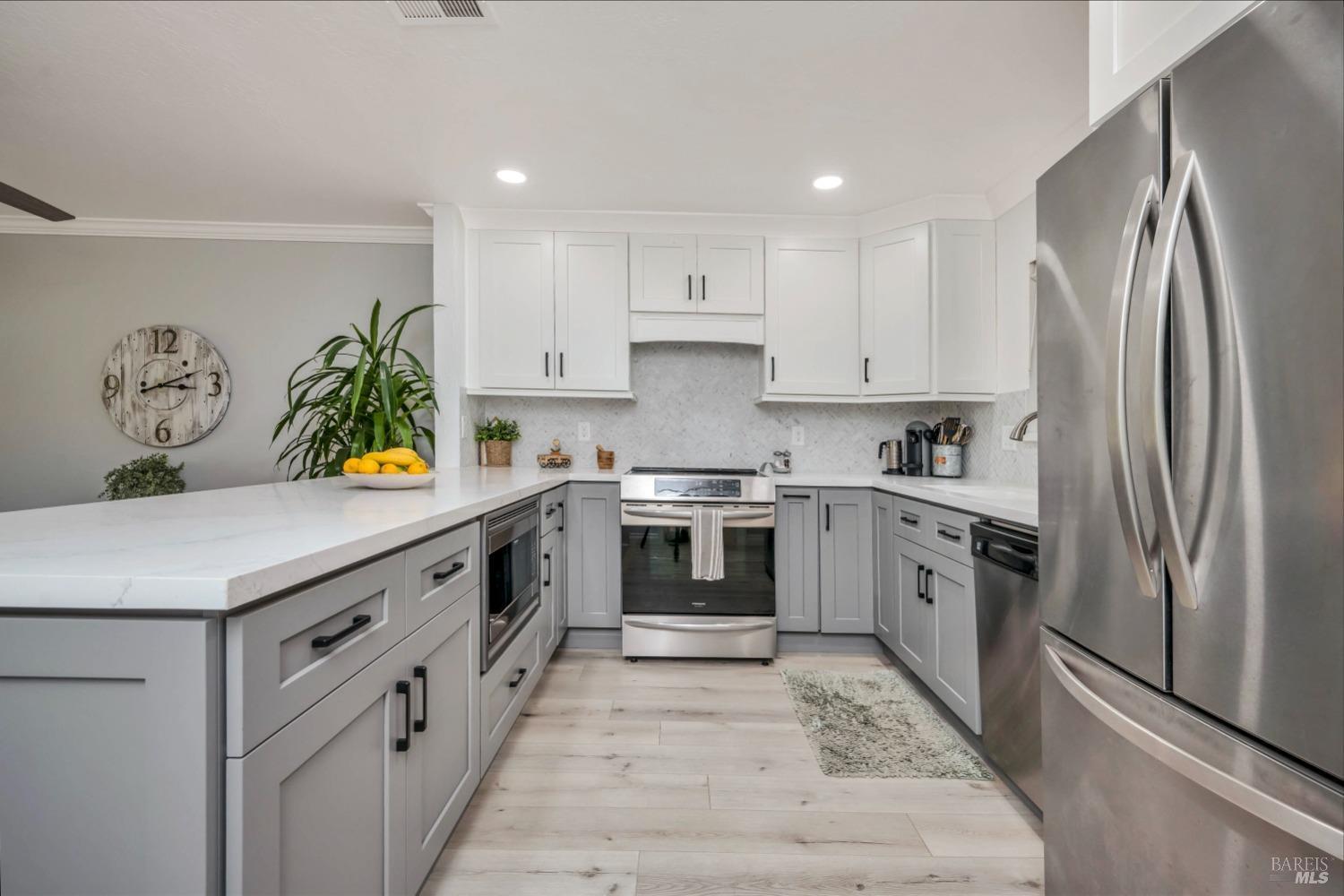 Napa, California, 94558, United States, 2 Bedrooms Bedrooms, ,2 BathroomsBathrooms,Residential,For Sale,1849906