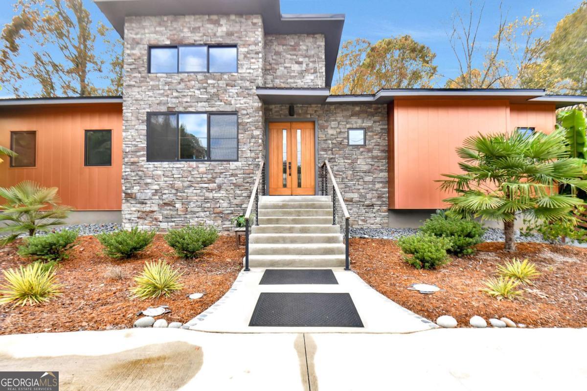 Athens, Georgia, 30606, United States, 2 Bedrooms Bedrooms, ,3 BathroomsBathrooms,Residential,For Sale,1992005