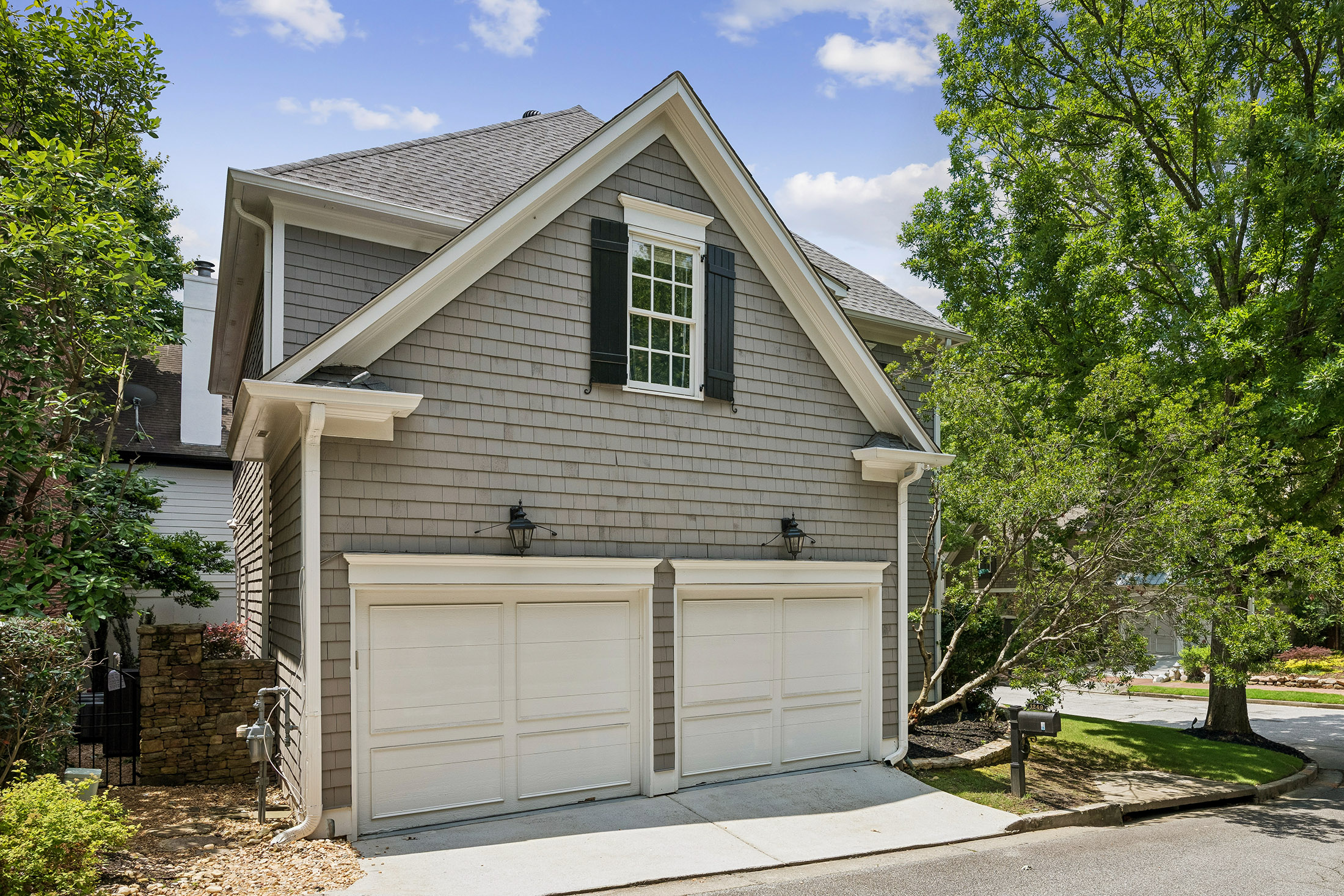  Stunning Cape Cod Residence in Sought-After Edmund Park - 物件實景