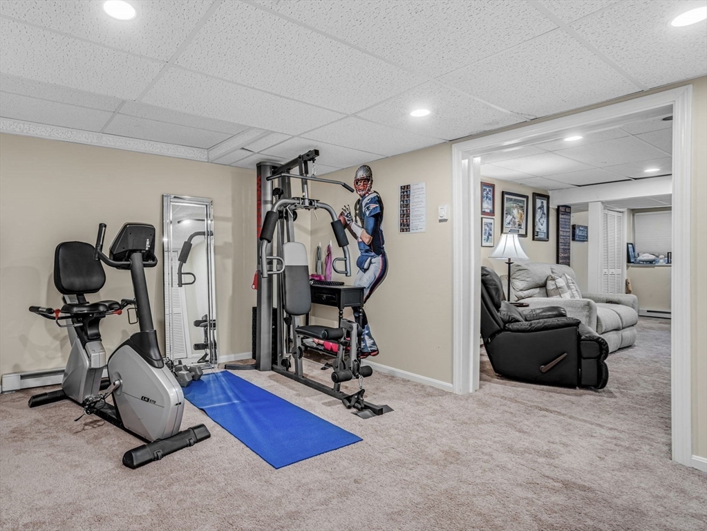 Franklin, Massachusetts, 02038, United States, 2 Bedrooms Bedrooms, ,Residential,For Sale,1984622