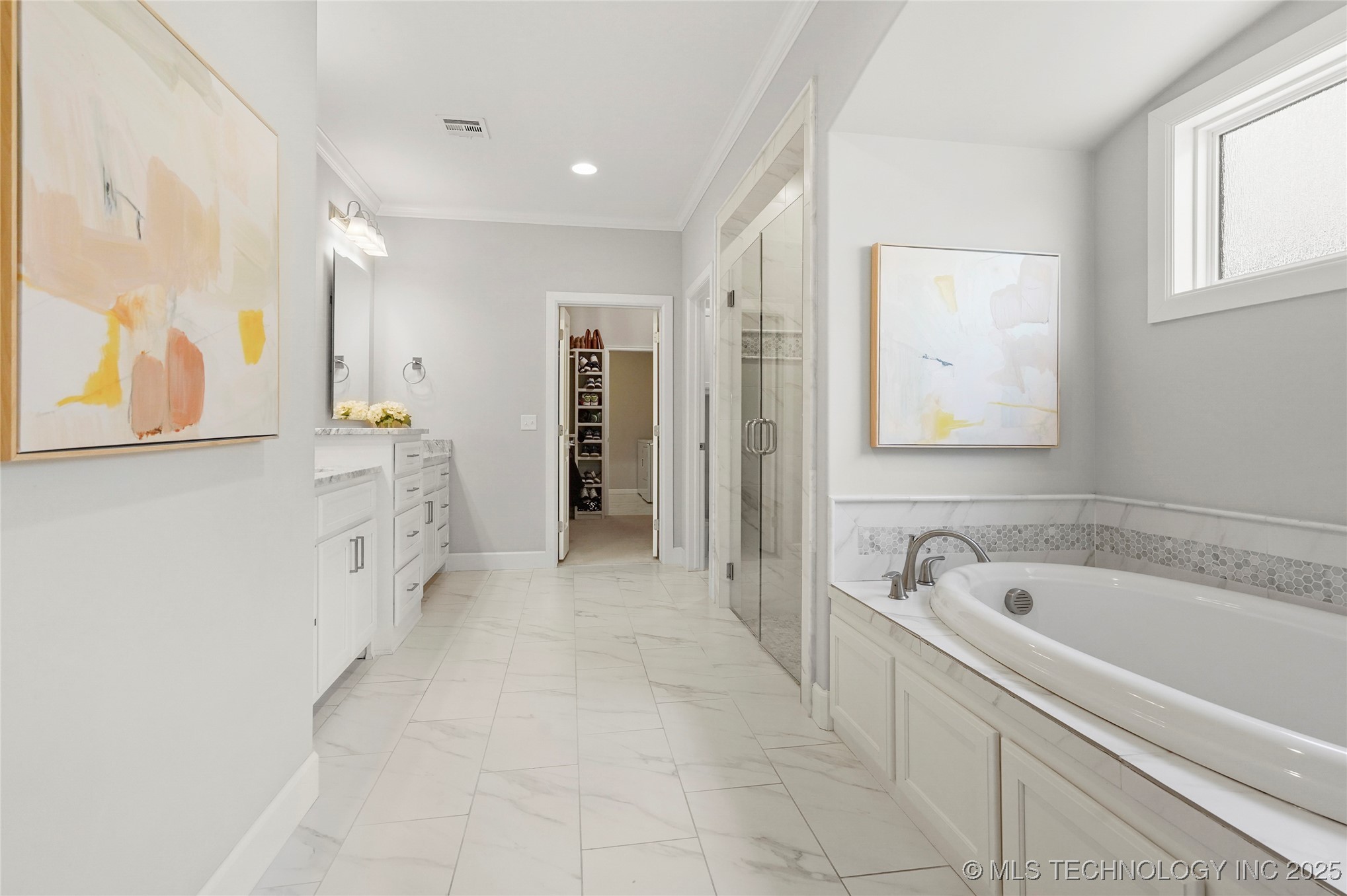 Bixby, Oklahoma, 74008, United States, 5 Bedrooms Bedrooms, ,4 BathroomsBathrooms,Residential,For Sale,1817544