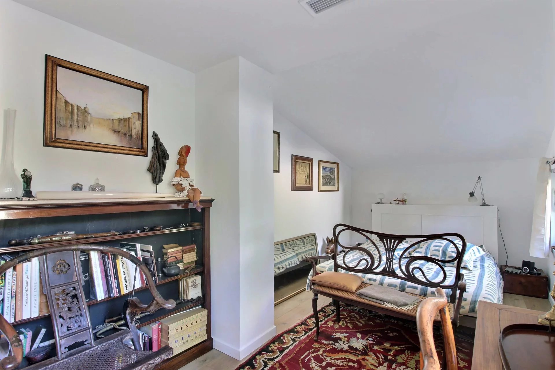 Arcachon, New Aquitaine, 33120, FR, 4 Bedrooms Bedrooms, ,2 BathroomsBathrooms,Residential,For Sale,1995549