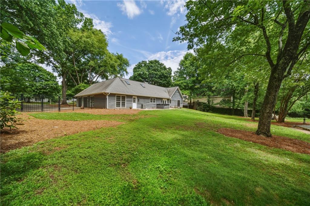 Roswell, Georgia, 30076, United States, 4 Bedrooms Bedrooms, ,3 BathroomsBathrooms,Residential,For Sale,2049337