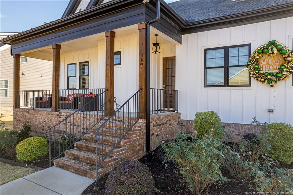 Holly Springs, North Carolina, 27540, United States, 4 Bedrooms Bedrooms, ,4 BathroomsBathrooms,Residential,For Sale,2003311