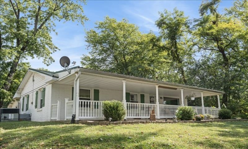 Hwy 2084 , Henderson, KY 42420