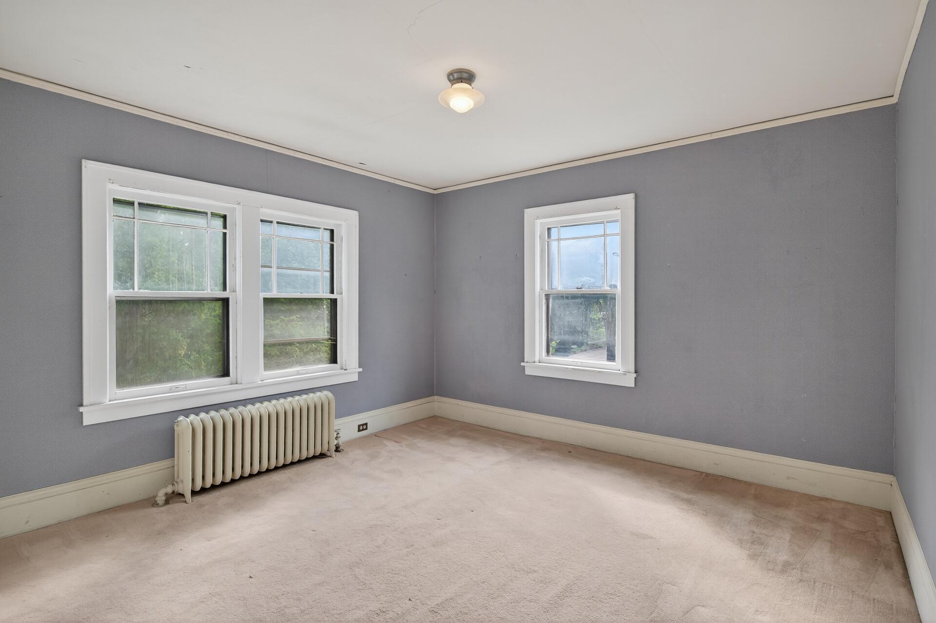 Minneapolis, Minnesota, 55409, United States, 4 Bedrooms Bedrooms, ,2 BathroomsBathrooms,Residential,For Sale,1959078