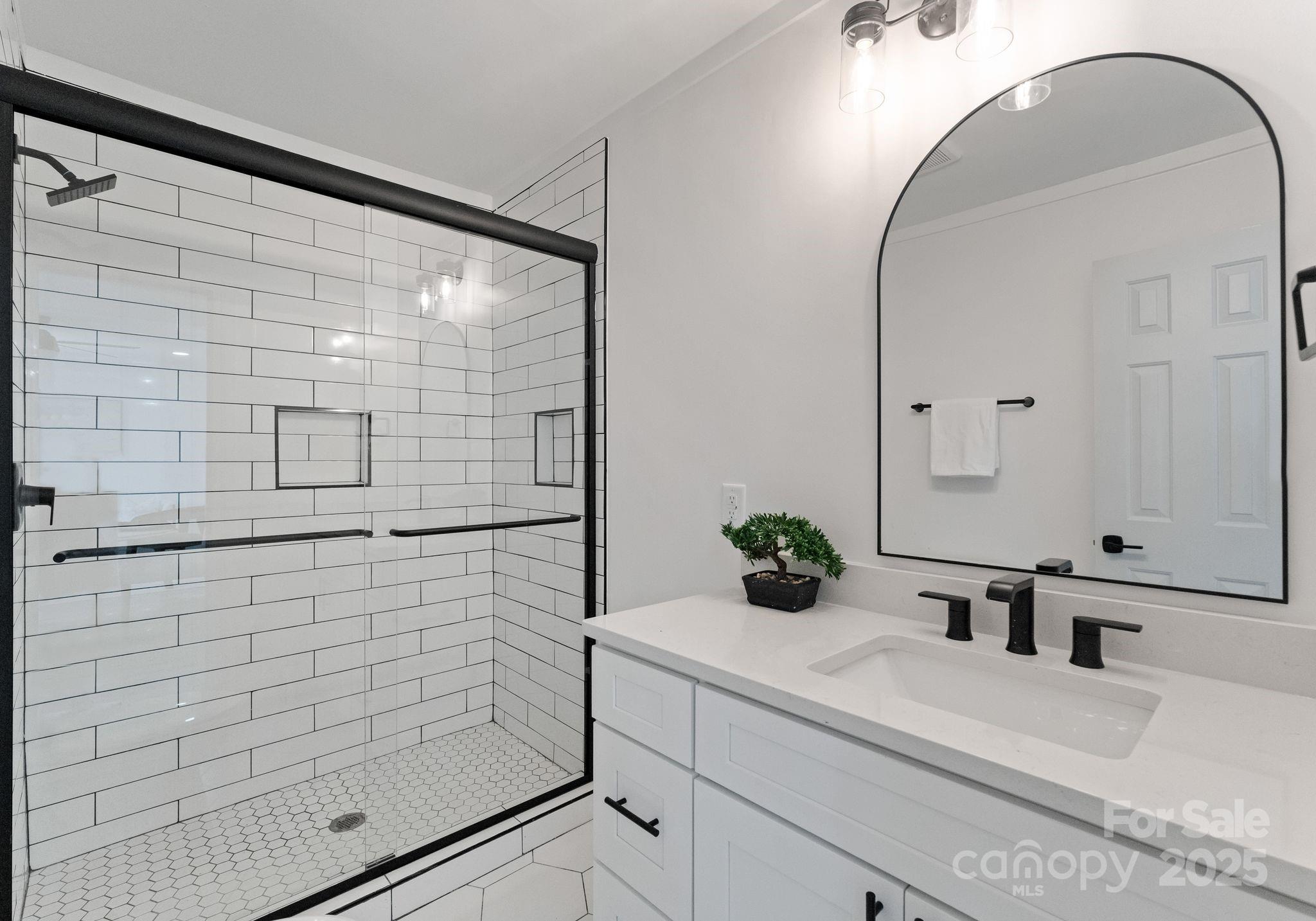 Charlotte, North Carolina, 28226, United States, 6 Bedrooms Bedrooms, ,5 BathroomsBathrooms,Residential,For Sale,1901811