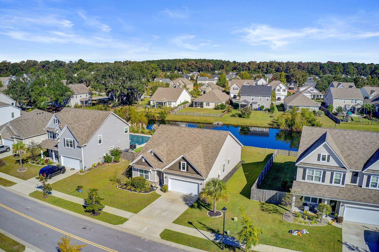 Johns Island, South Carolina, 29455, United States, 4 Bedrooms Bedrooms, ,2 BathroomsBathrooms,Residential,For Sale,1967653