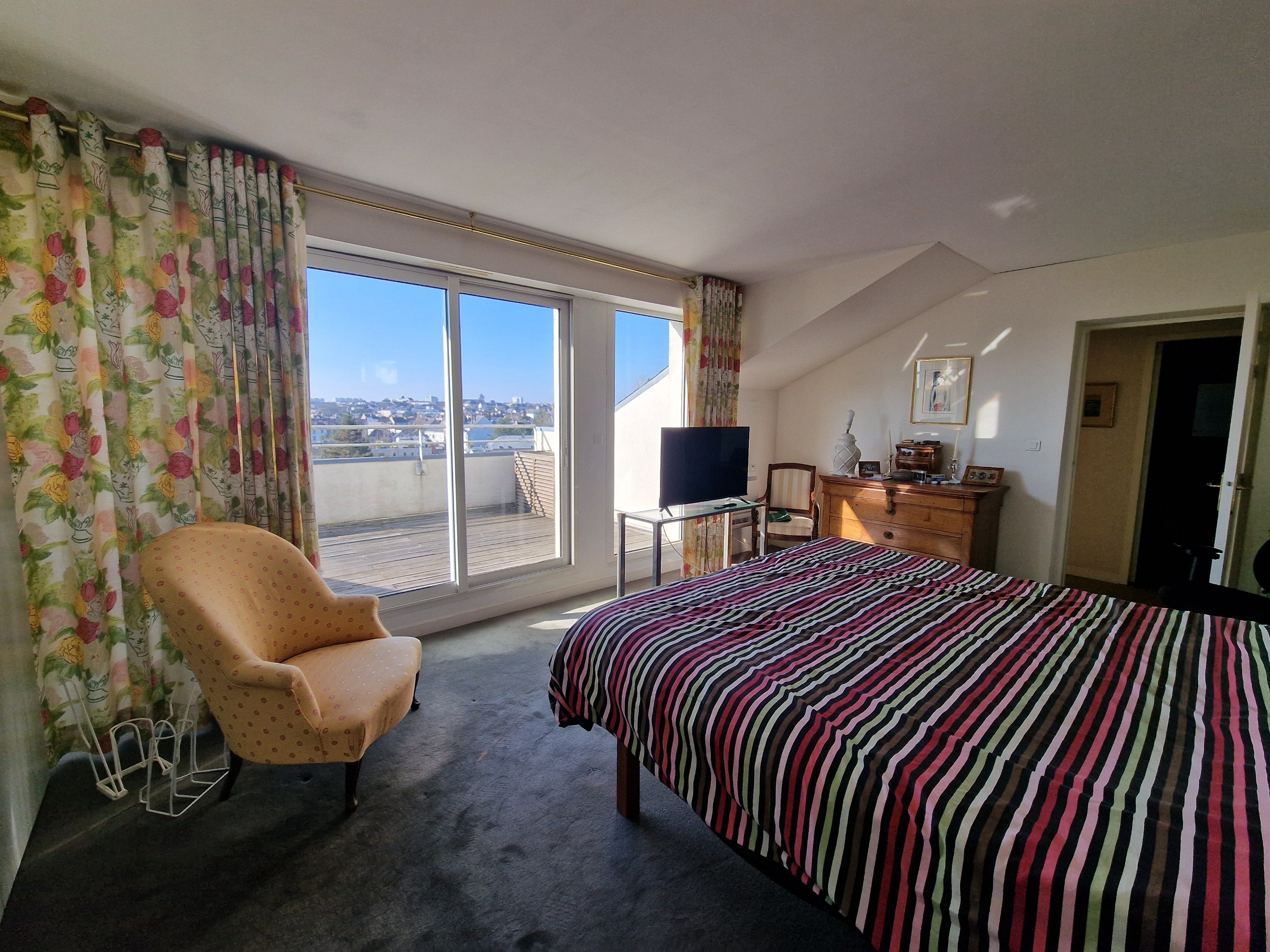  Avenue Camus, duplex top floor of 160 m2 on the ground with 3 bedrooms - 物件實景