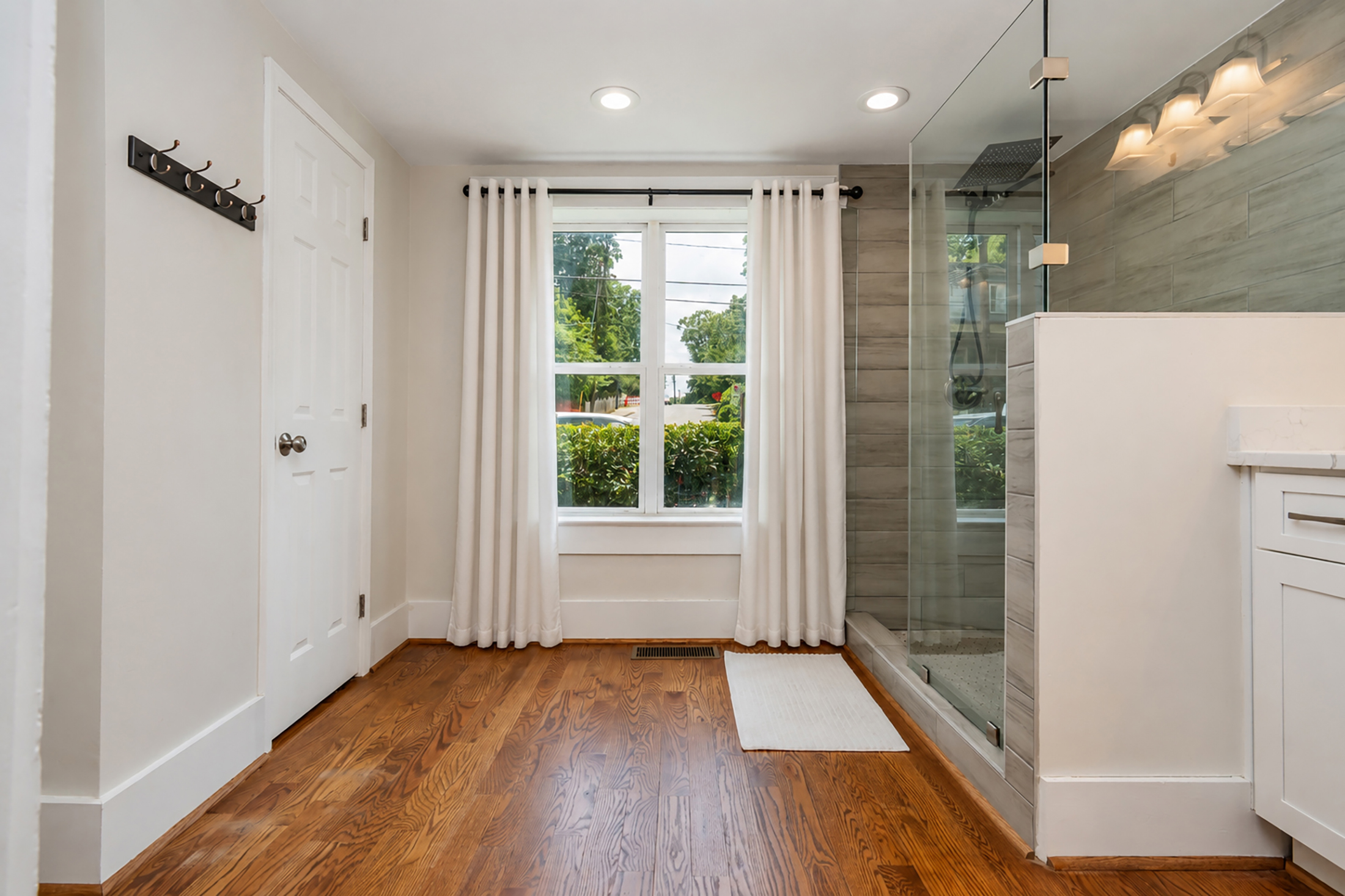  Beautifully Renovated Bungalow Located in Berkeley Park - 物件實景