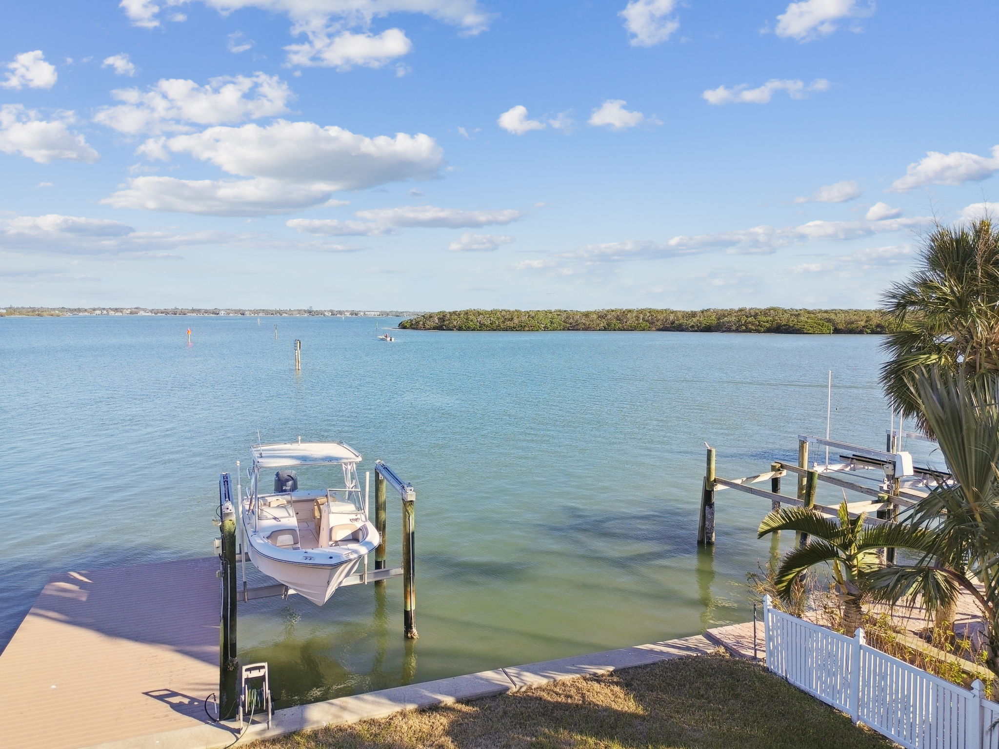 Madeira Beach, Florida, 33708, United States, 4 Bedrooms Bedrooms, ,2 BathroomsBathrooms,Residential,For Sale,2005483