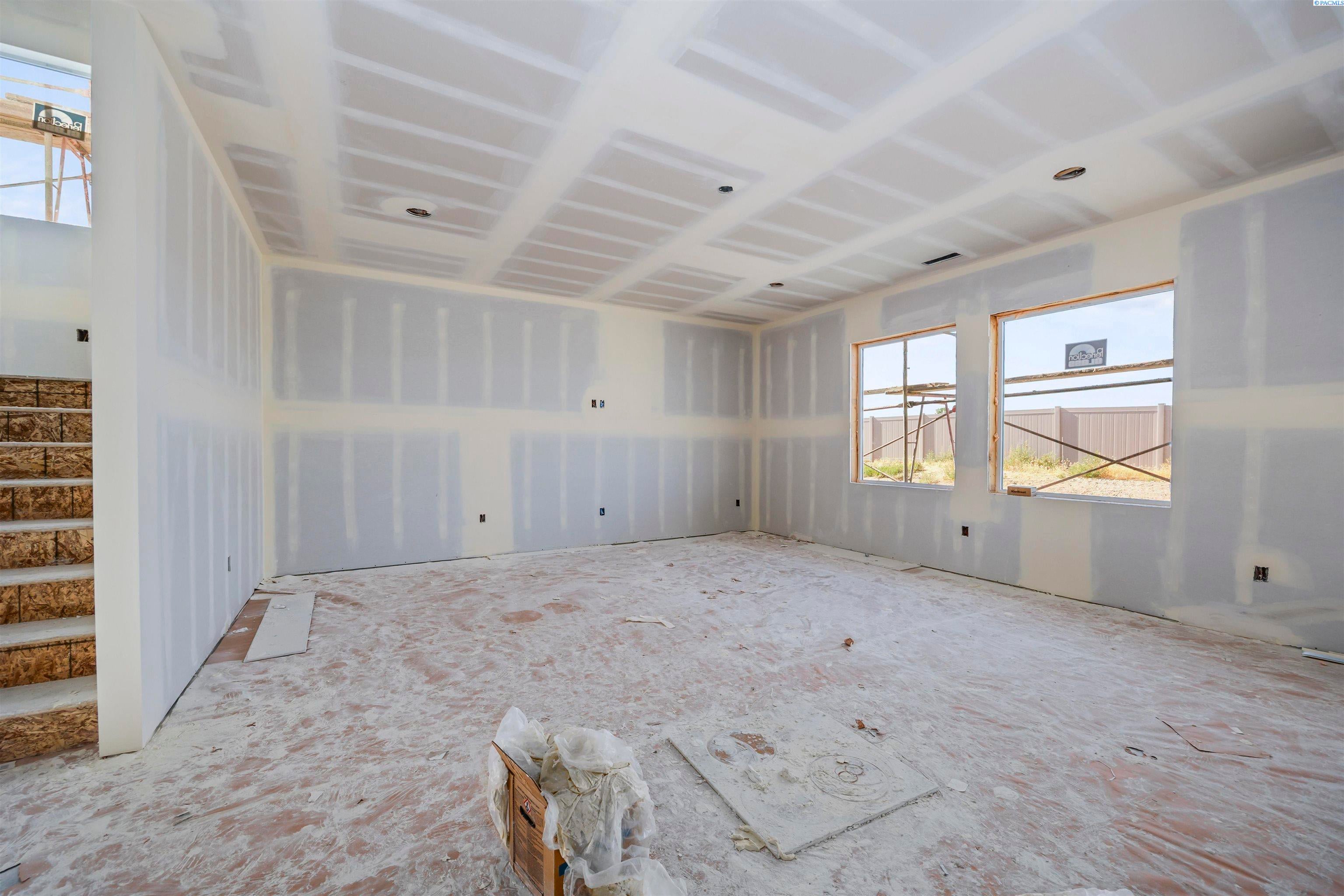 Prosser, Washington, 99350, United States, 5 Bedrooms Bedrooms, ,3 BathroomsBathrooms,Residential,For Sale,1924139