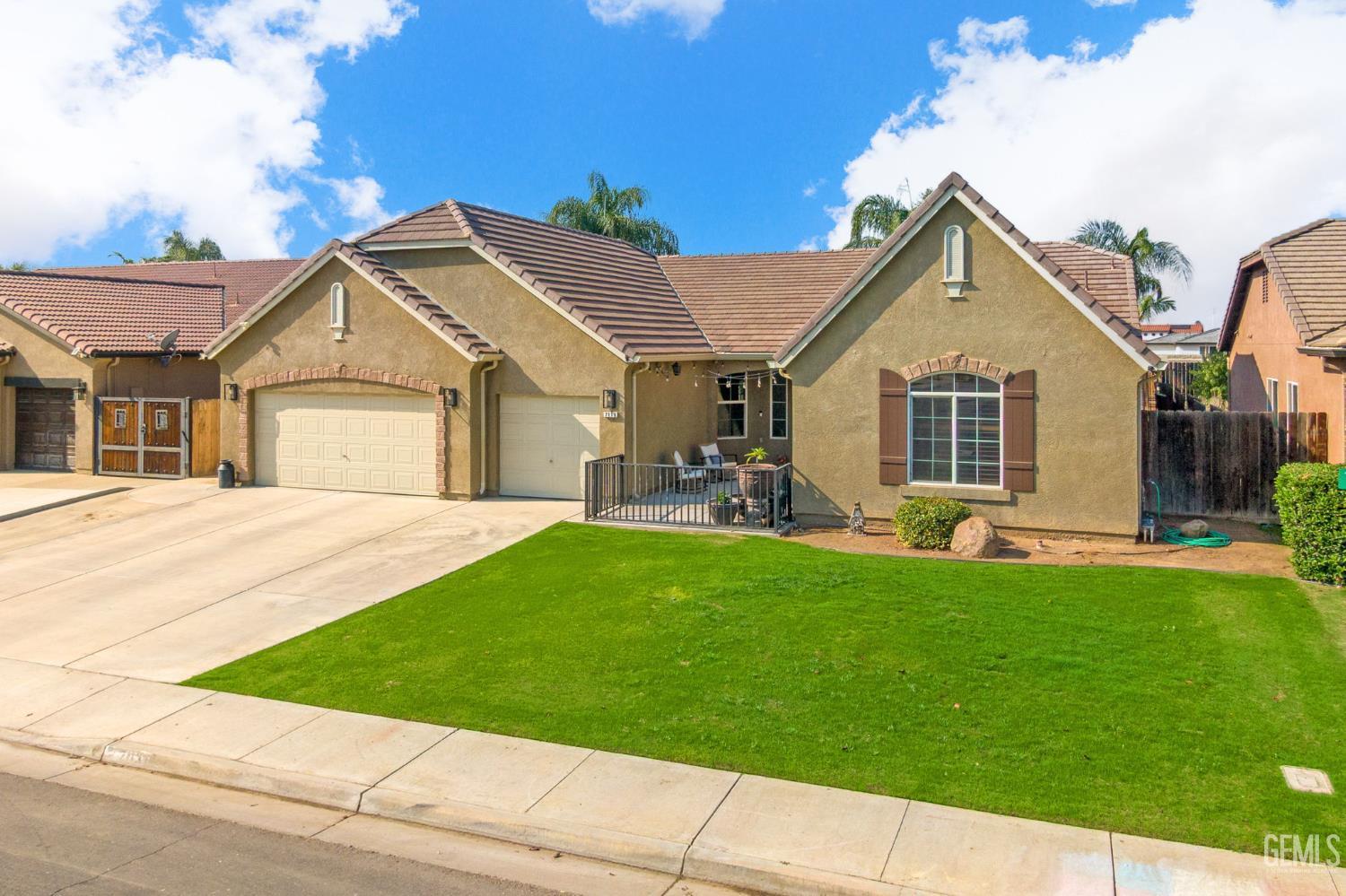 Bakersfield, California, 93312, United States, 3 Bedrooms Bedrooms, ,2 BathroomsBathrooms,Residential,For Sale,1989296