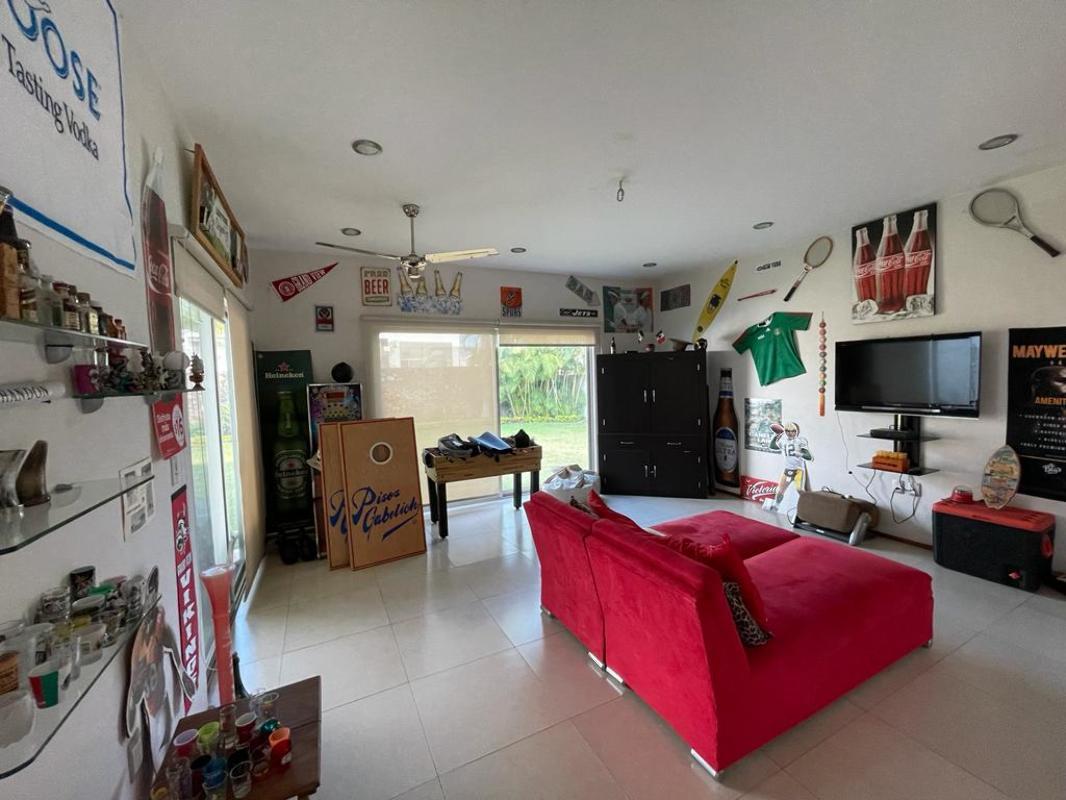 Zacatecas, Cuernavaca, Morelos, 62290, Mexico, 3 Bedrooms Bedrooms, ,4 BathroomsBathrooms,Residential,For Sale,Zacatecas,1617384