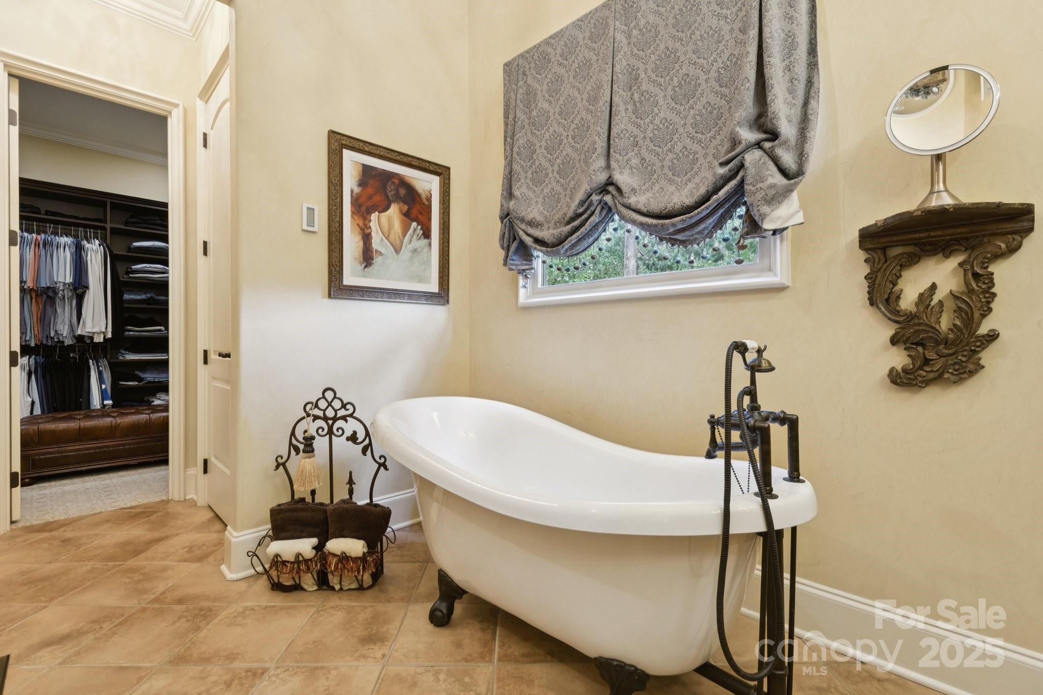 Waxhaw, North Carolina, 28173, United States, 5 Bedrooms Bedrooms, ,4 BathroomsBathrooms,Residential,For Sale,1940354