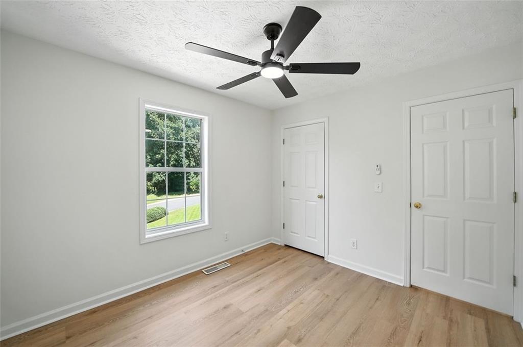 Cumming, Georgia, 30040, United States, 4 Bedrooms Bedrooms, ,3 BathroomsBathrooms,Residential,For Sale,1925510