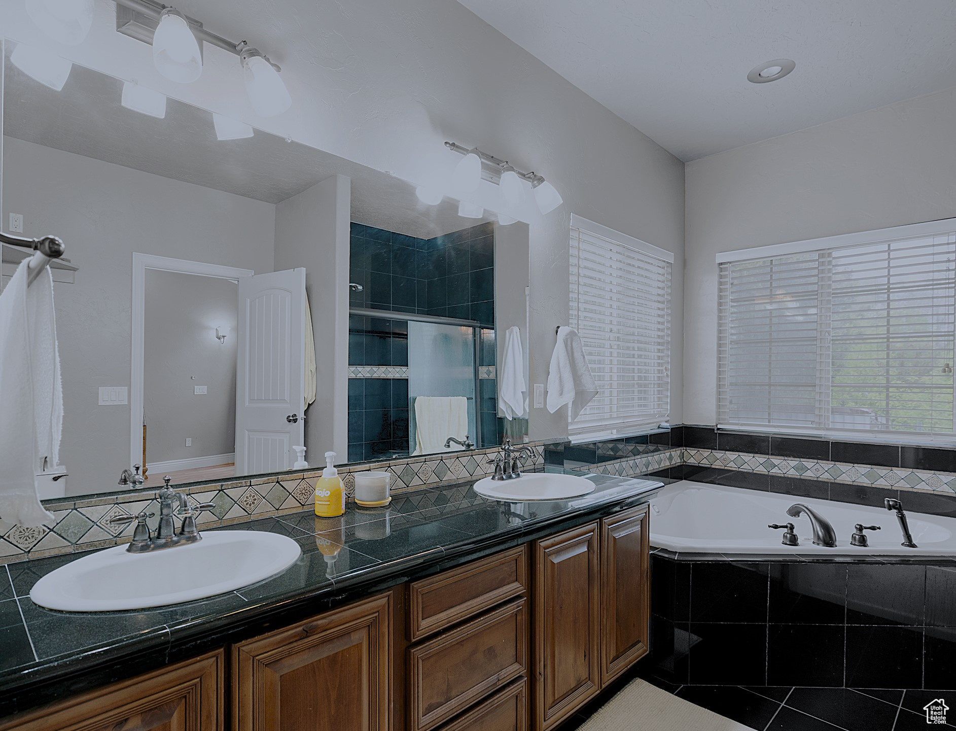 West Valley City, Utah, 84119, United States, 8 Bedrooms Bedrooms, ,4 BathroomsBathrooms,Residential,For Sale,1905952
