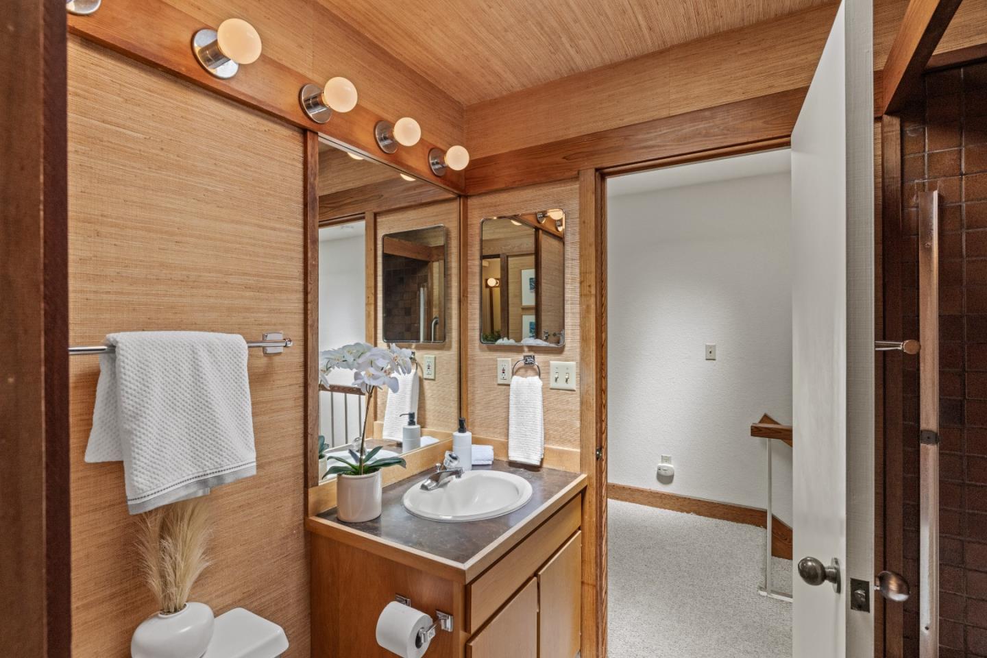Carmel, California, 93923, United States, 3 Bedrooms Bedrooms, ,2 BathroomsBathrooms,Residential,For Sale,1901917