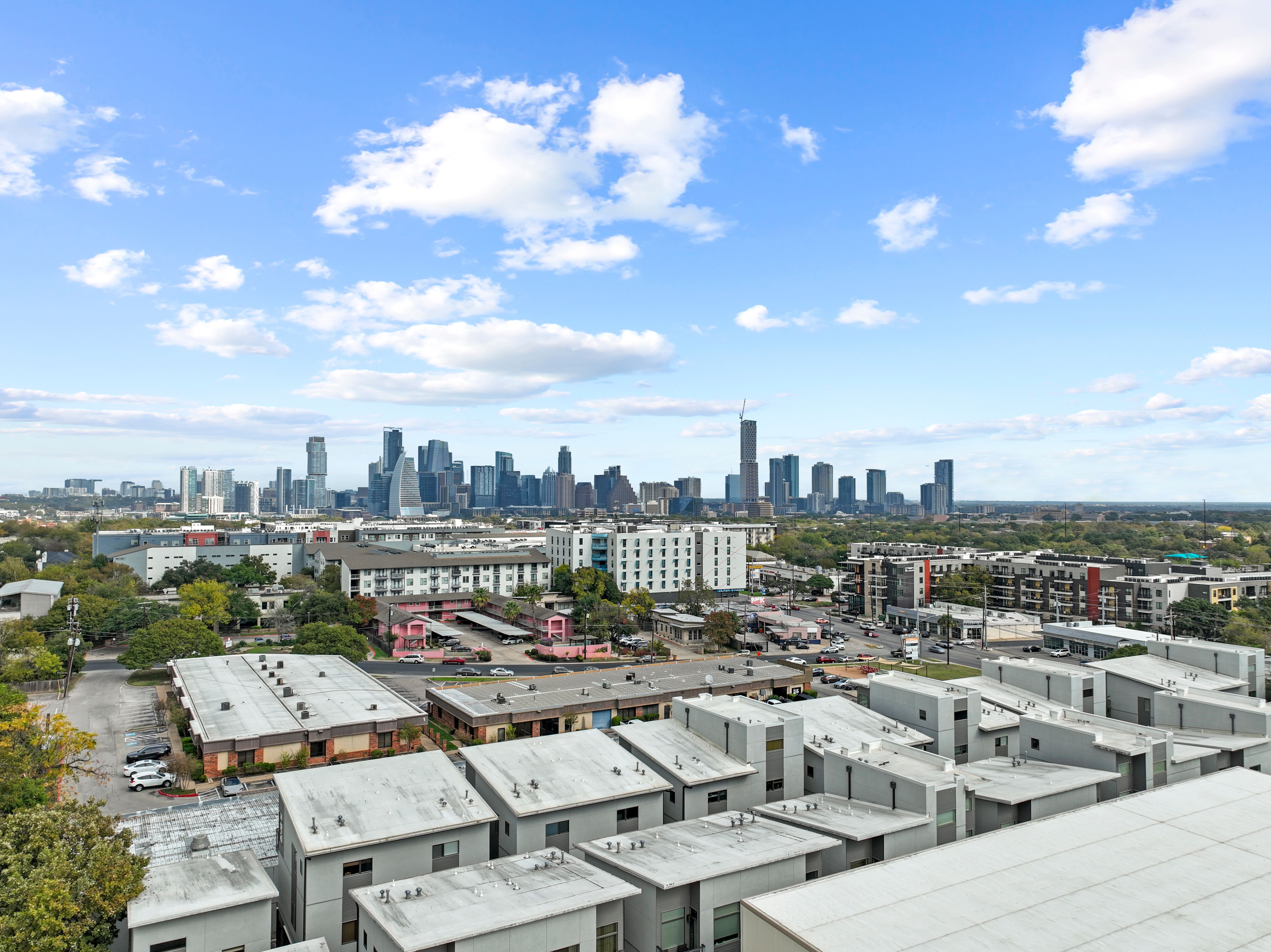  Prime Location with Skyline View - 物件實景