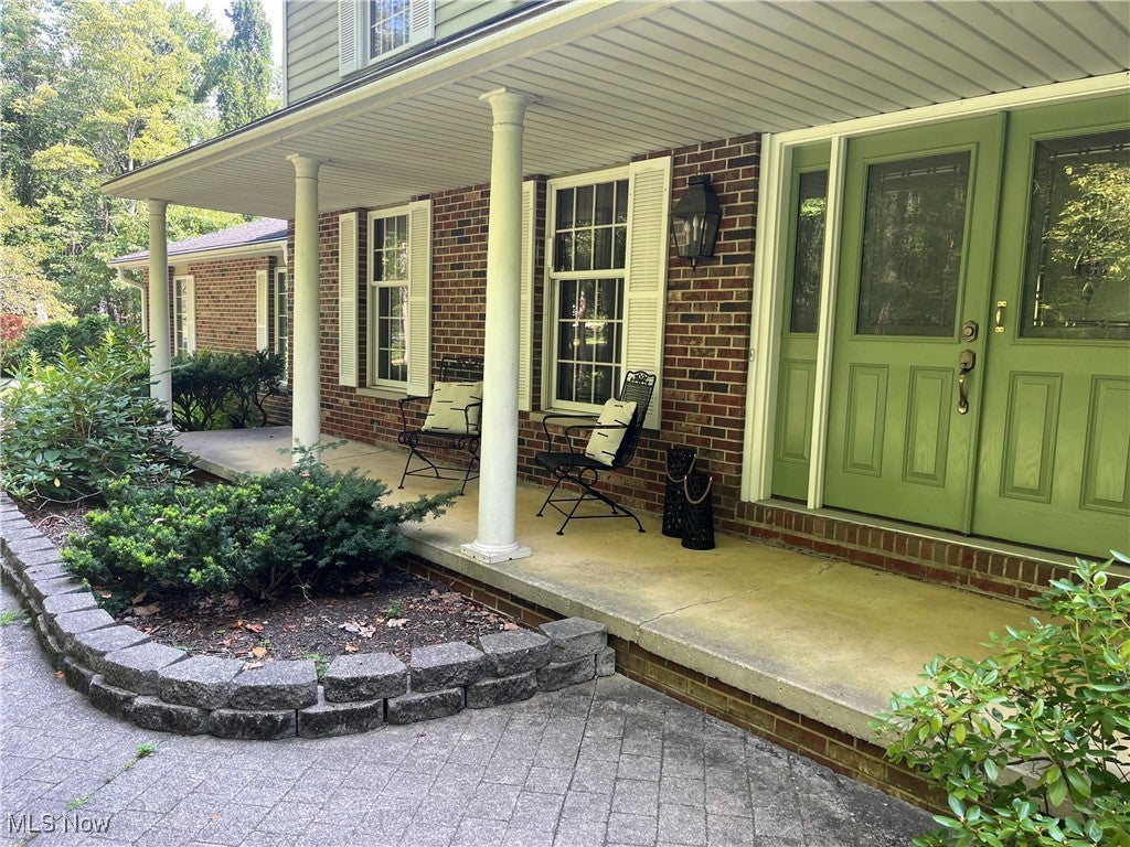 Novelty, Ohio, 44072, United States, 4 Bedrooms Bedrooms, ,3 BathroomsBathrooms,Residential,For Sale,1916255