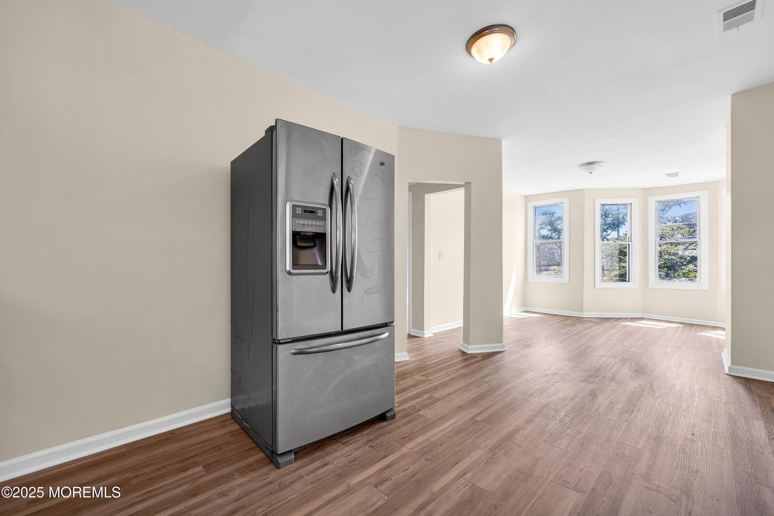 Newark, New Jersey, 07107, United States, 6 Bedrooms Bedrooms, ,3 BathroomsBathrooms,Residential,For Sale,1937916