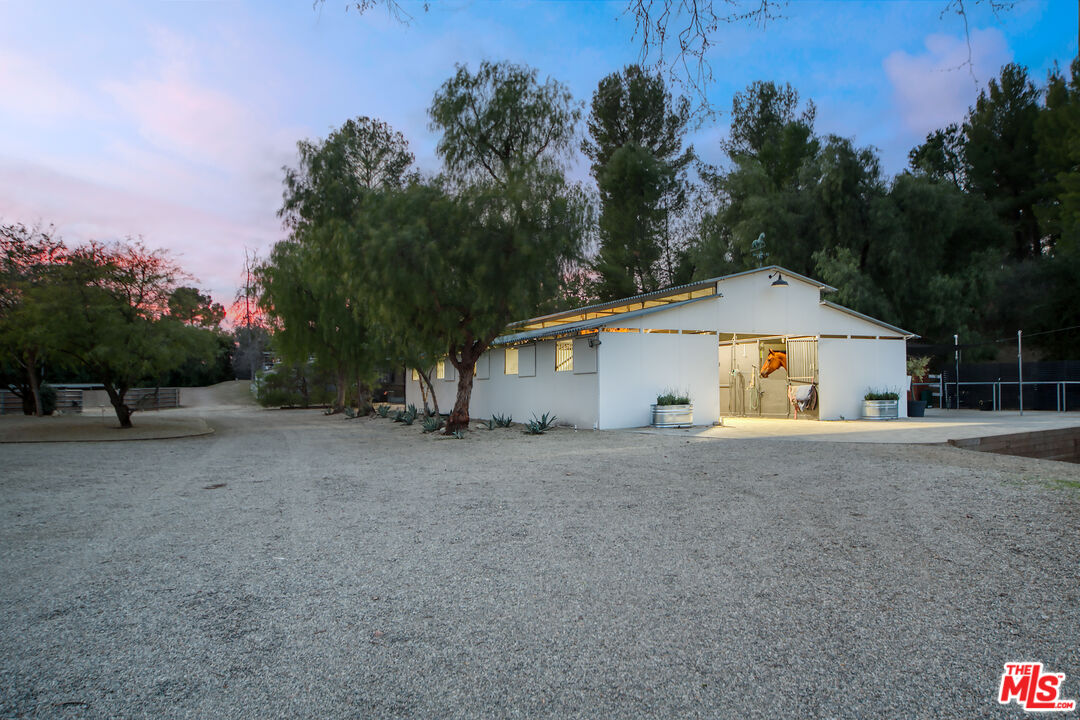 Calabasas, California, 91302, United States, 3 Bedrooms Bedrooms, ,2 BathroomsBathrooms,Residential,For Sale,1723181