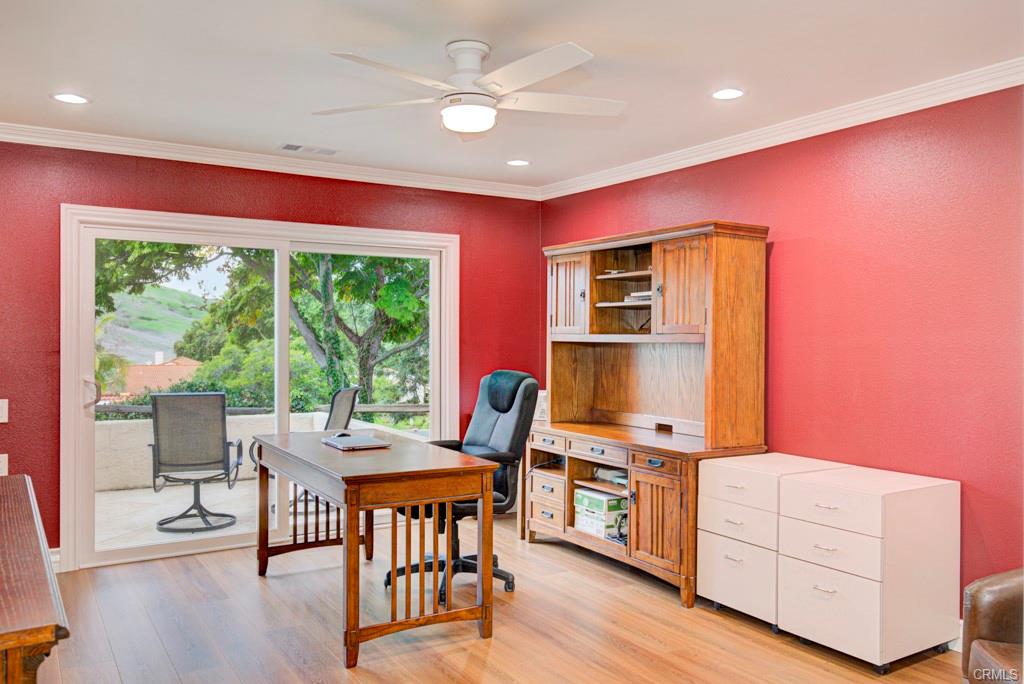 Laguna Woods, California, 92637, United States, 2 Bedrooms Bedrooms, ,Residential,For Sale,2005707