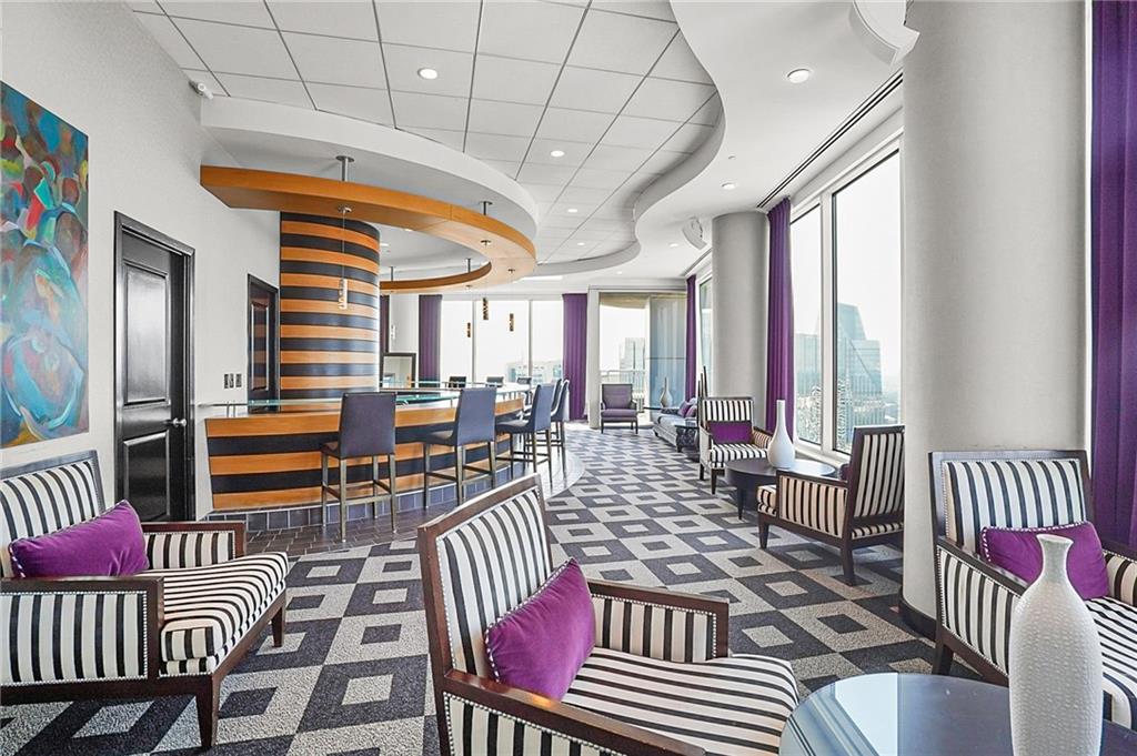 Atlanta, Georgia, 30326, United States, 2 Bedrooms Bedrooms, ,3 BathroomsBathrooms,Residential,For Sale,1949751