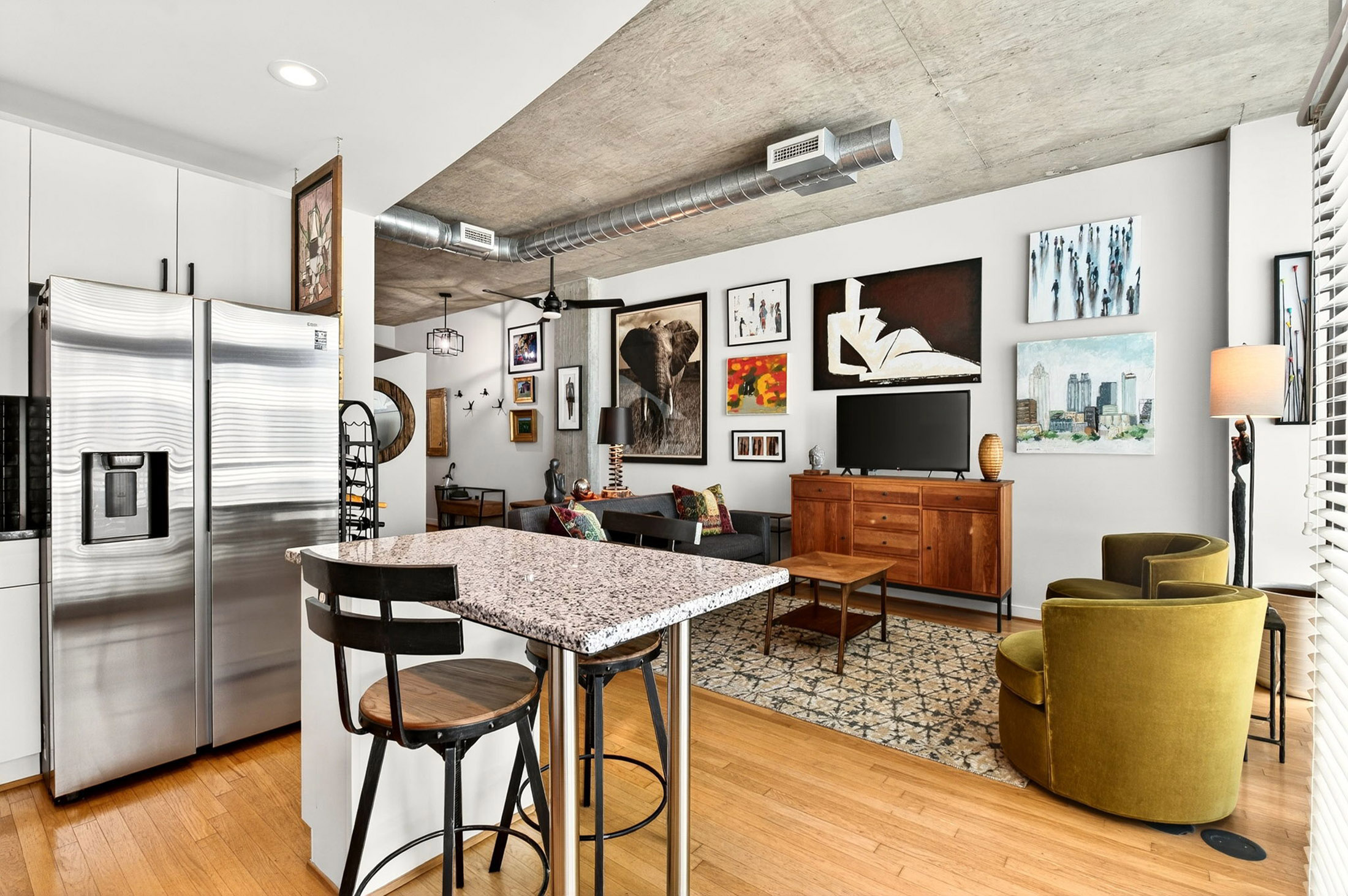  Light-filled Condo Perched Above Peachtree Street in Midtown - 物件實景