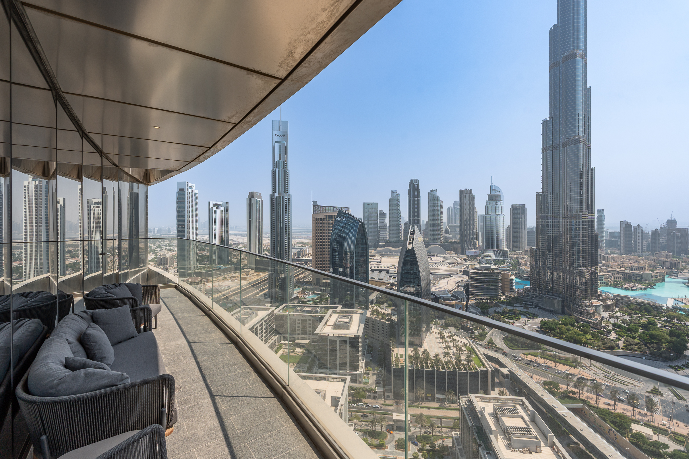  Elegant Sky View Residence in Heart of Downtown - 物件實景