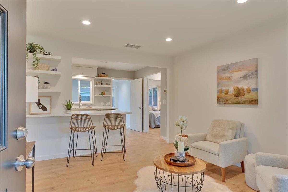 Sacramento, California, 95864, United States, ,Residential,For Sale,1989325