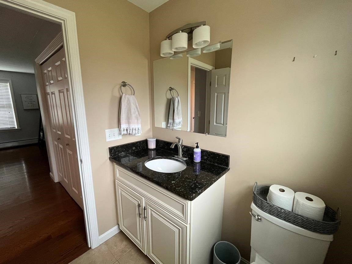 Northfield, New Hampshire, 03276, United States, 3 Bedrooms Bedrooms, ,1 BathroomBathrooms,Residential,For Sale,1992023